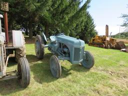 1940 Ford 9N Tractor