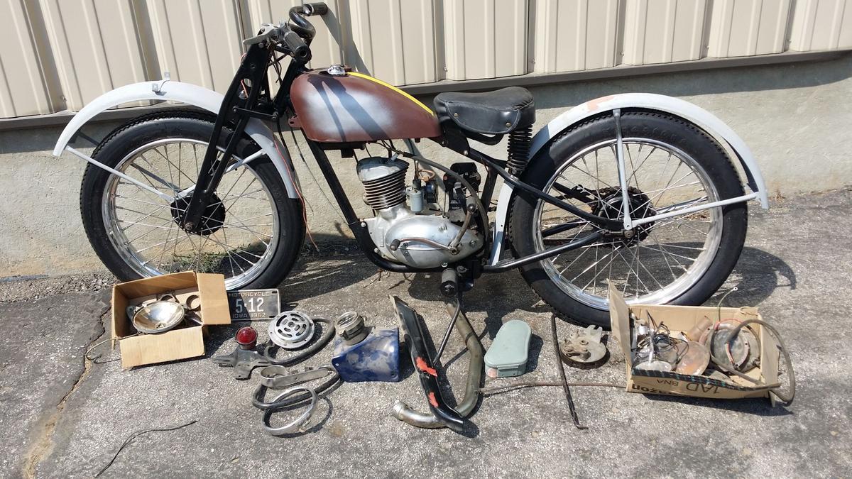 1948 Harley-Davidson Hummer 165