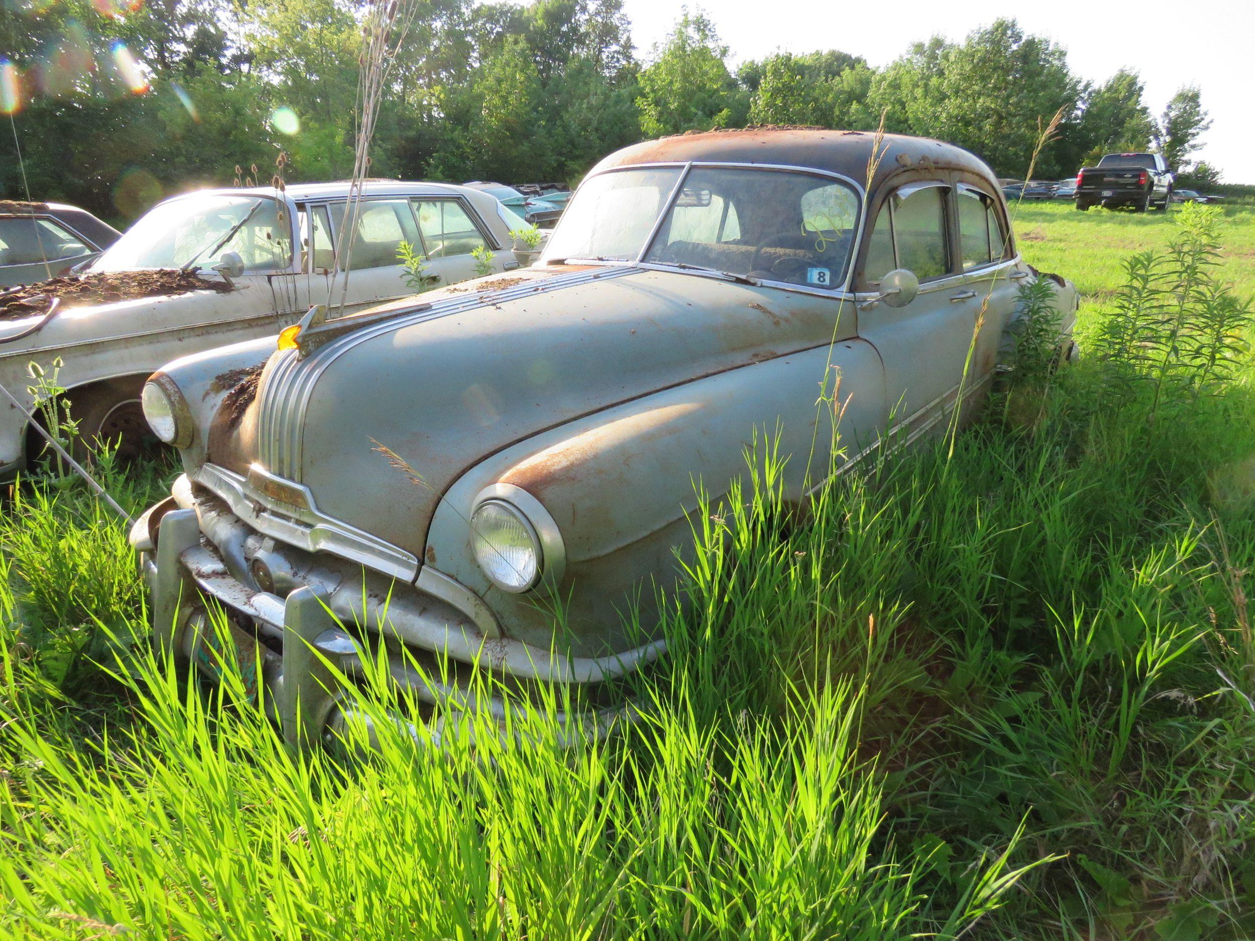 1952 Pontiac Chiefton 4dr Sedan