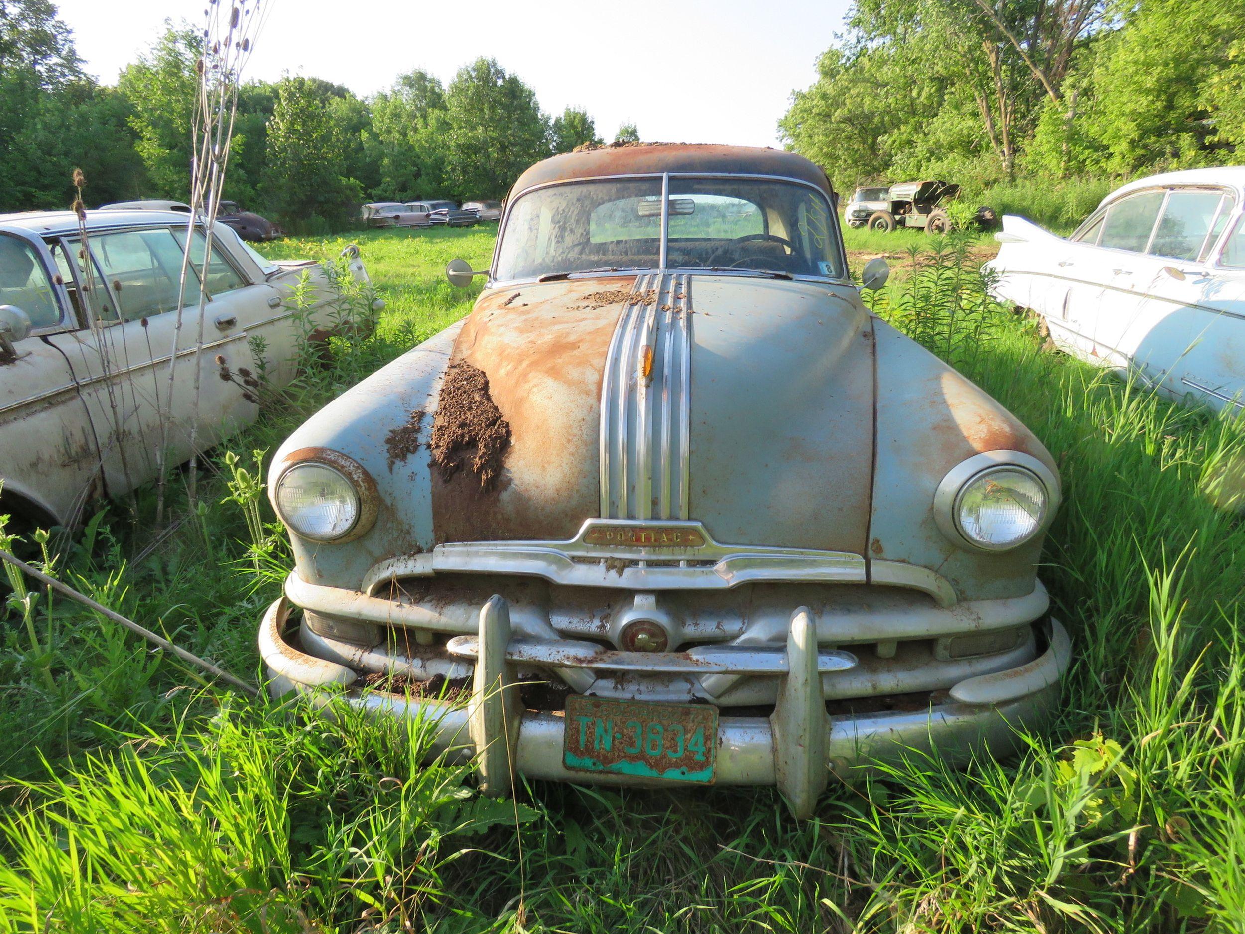 1952 Pontiac Chiefton 4dr Sedan