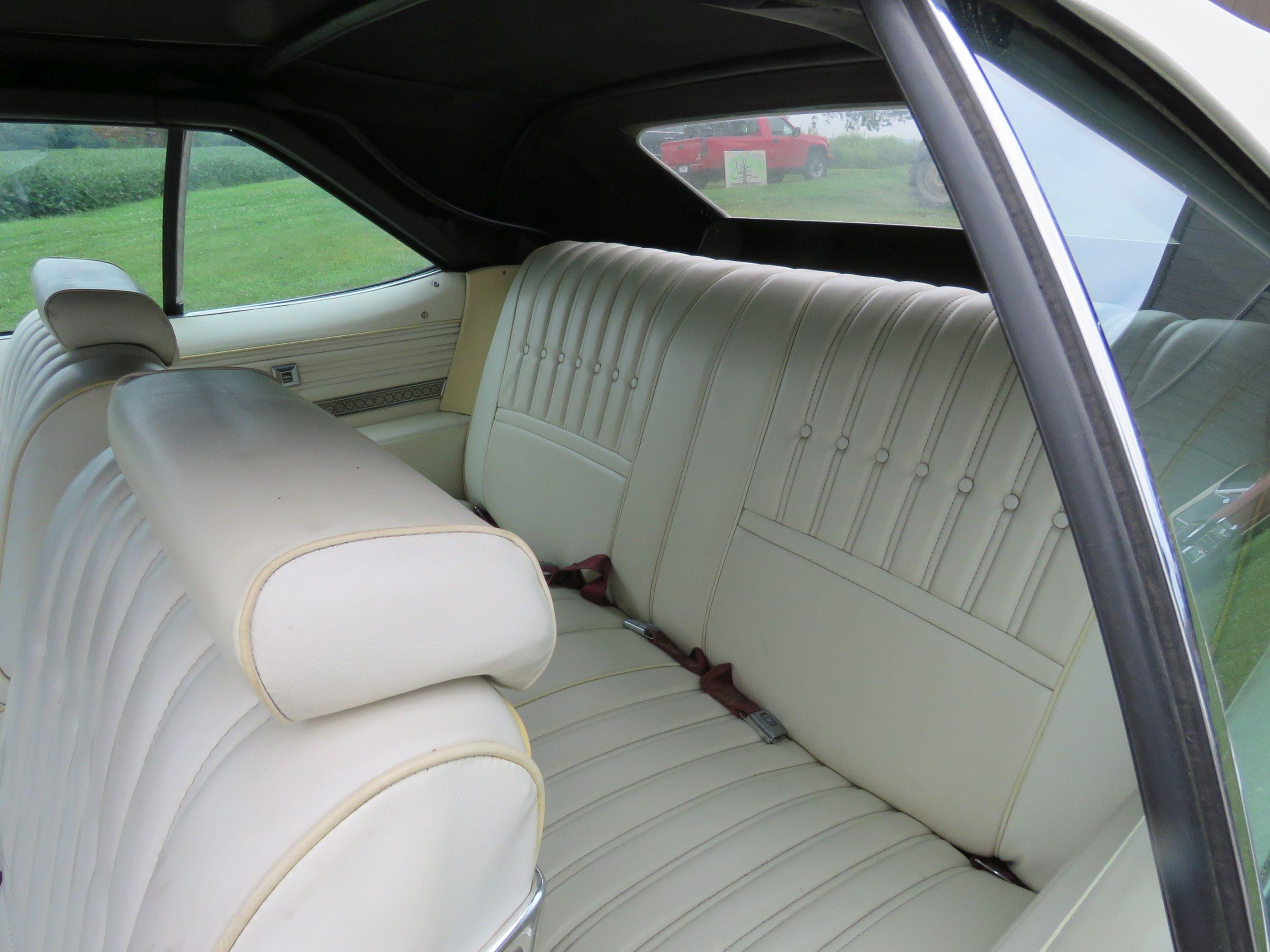 1975 Oldsmobile Delta 88 Convertible