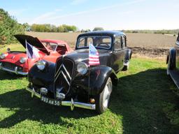 1951 Citroen Traction Avant 4dr Sedan