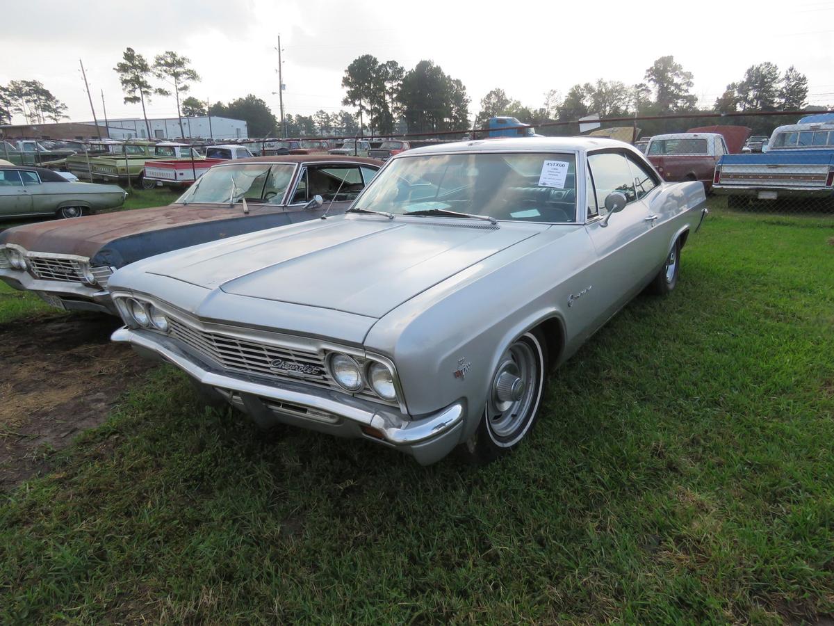 1966 Chevrolet Impala 2dr HT