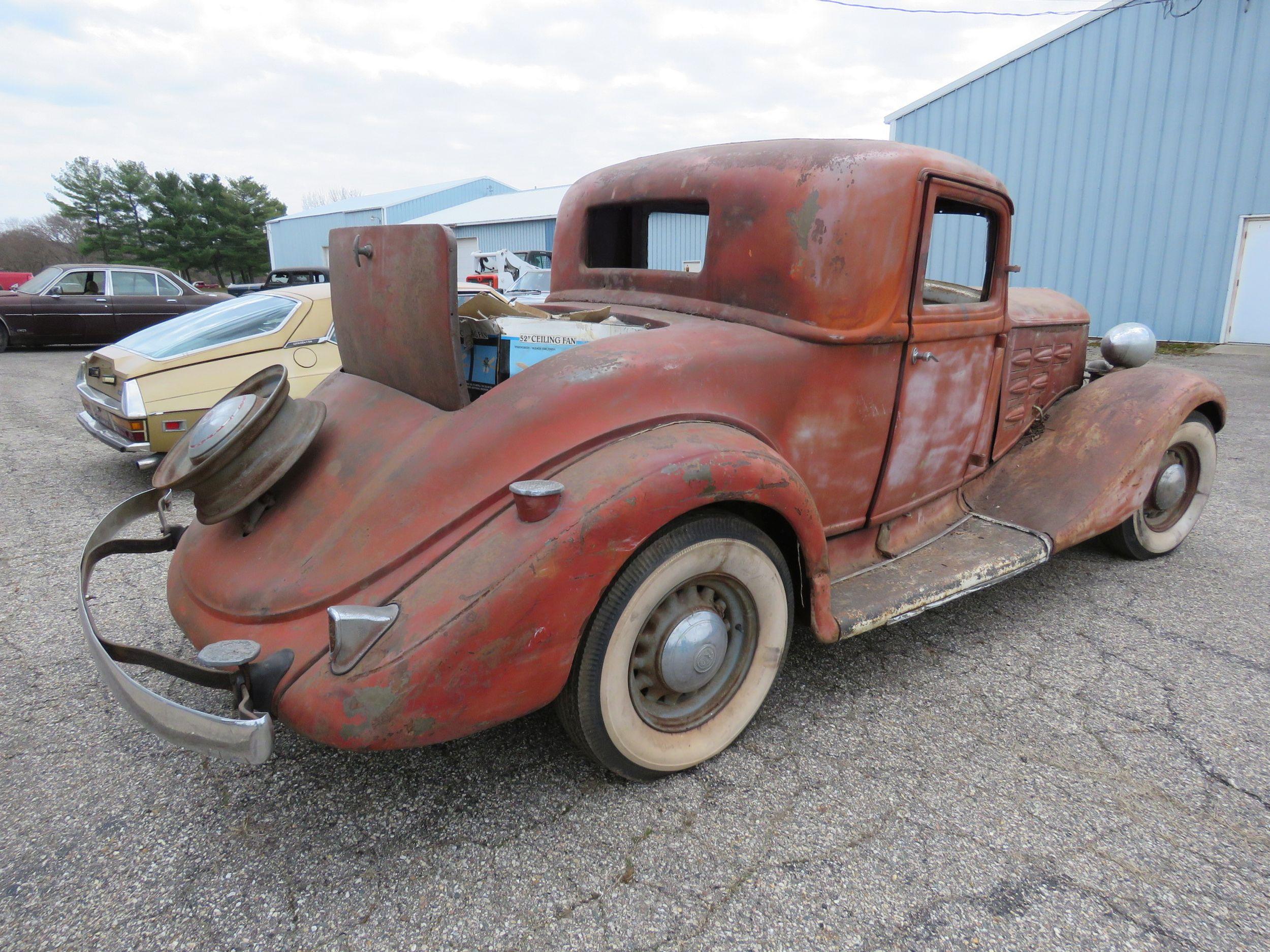 1935 REO Coupe