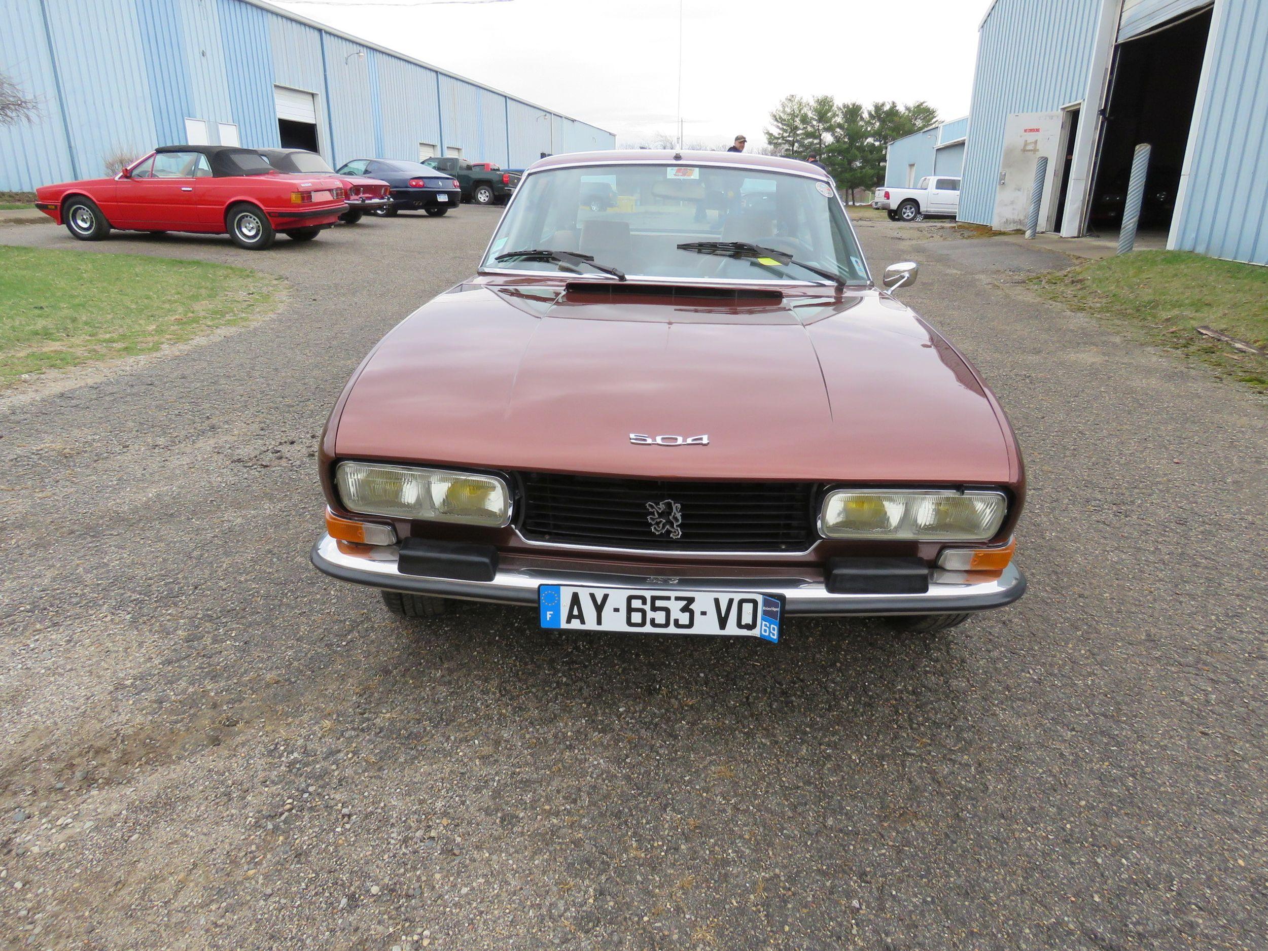 1975 Peugeot 504 2dr Sedan