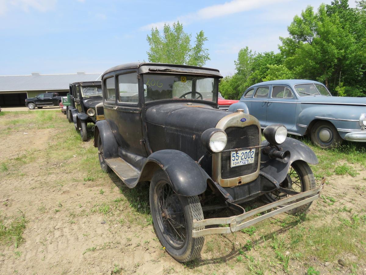 1929 Ford Model A 4dr Sedan