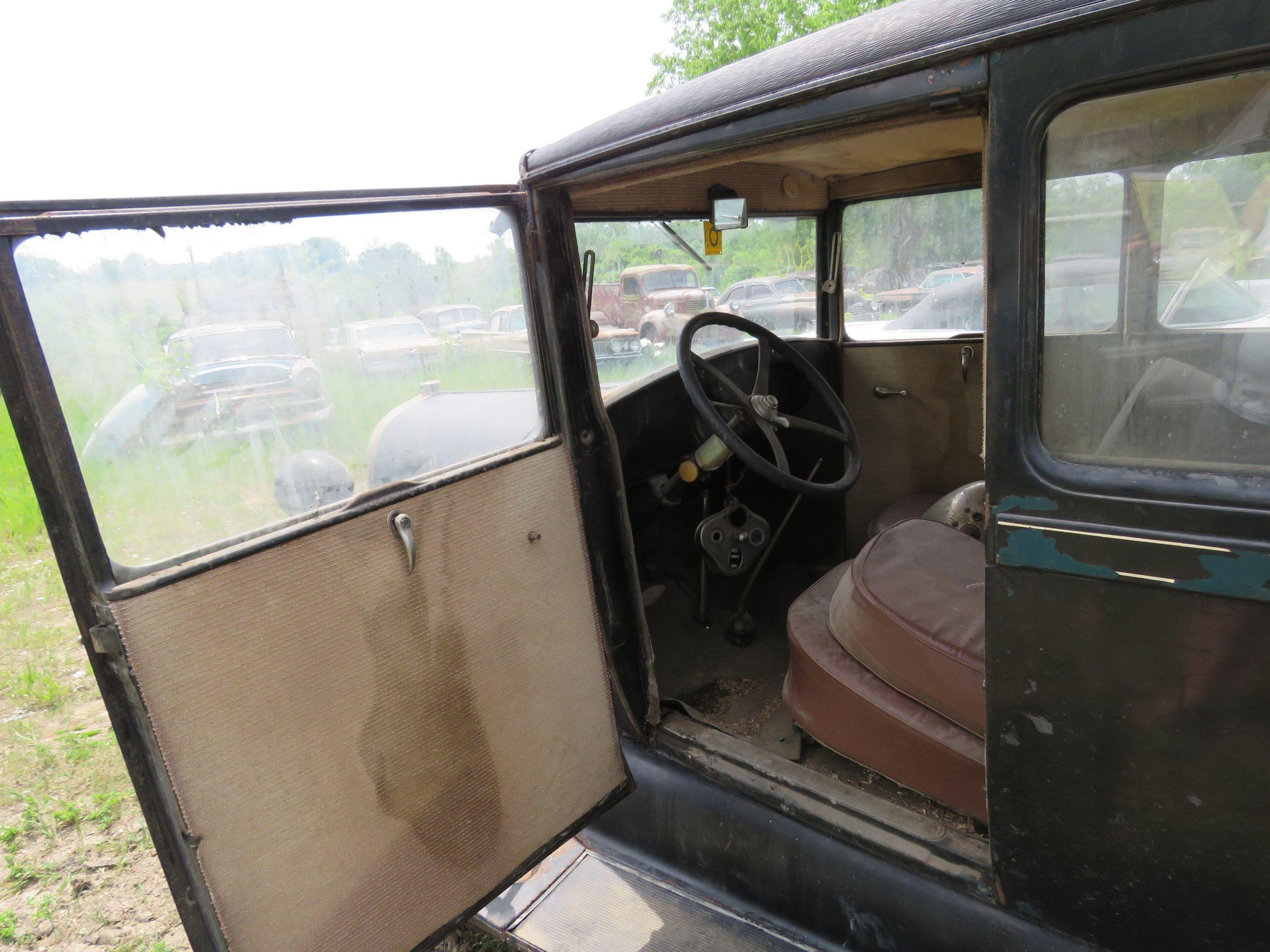 1929 Ford Model A 4dr Sedan