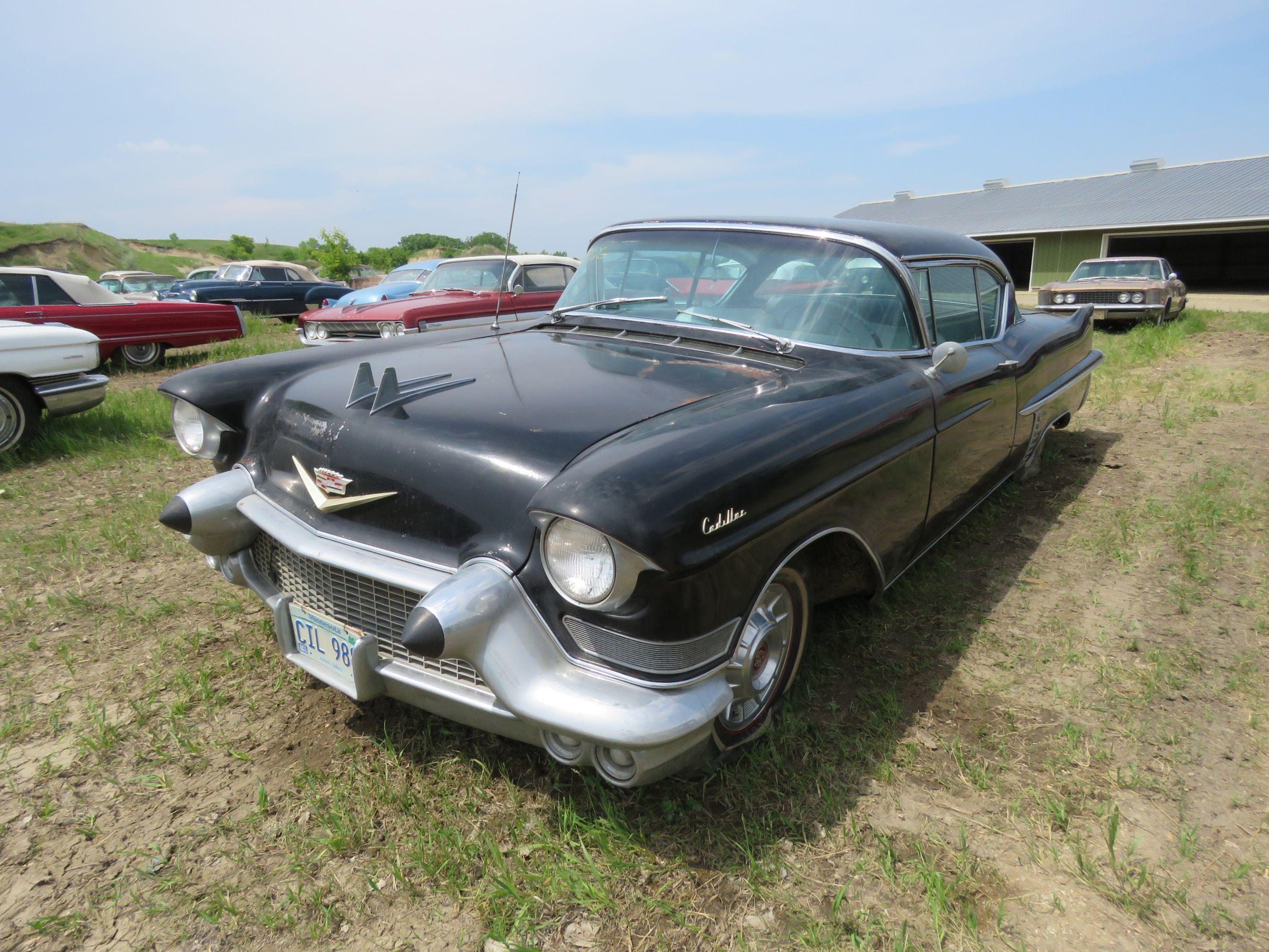 1957 Cadillac Series 62 2dr HT 57-62108246