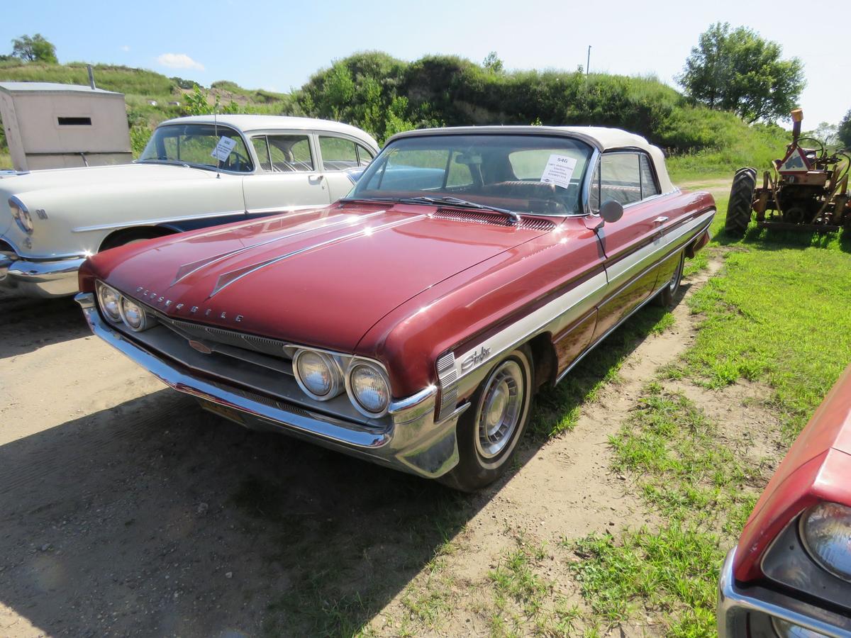 1961 Oldsmobile Starfire Convertible 616W01314