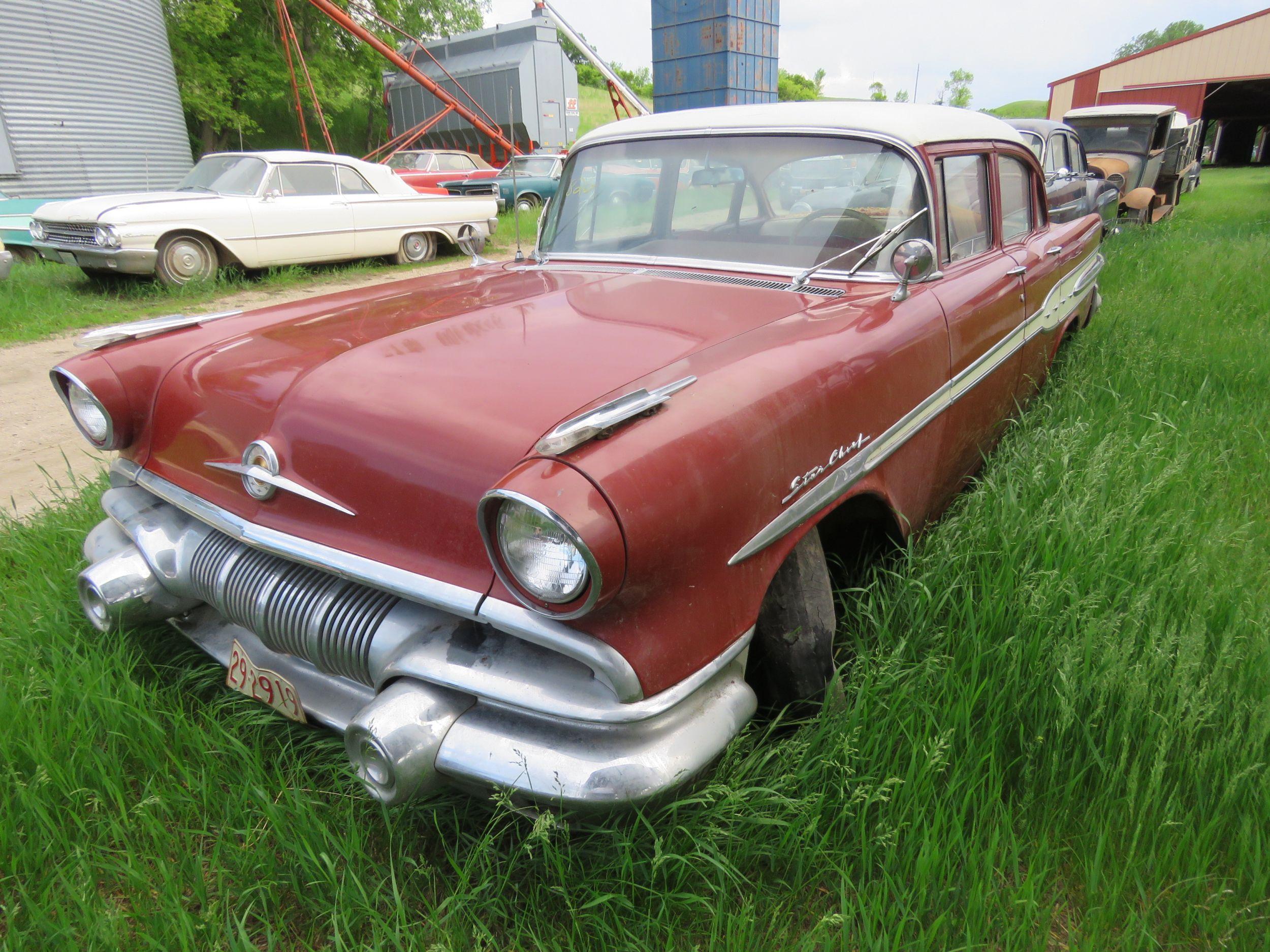 1957 Pontiac Starchief 4dr Sedan P857H30089