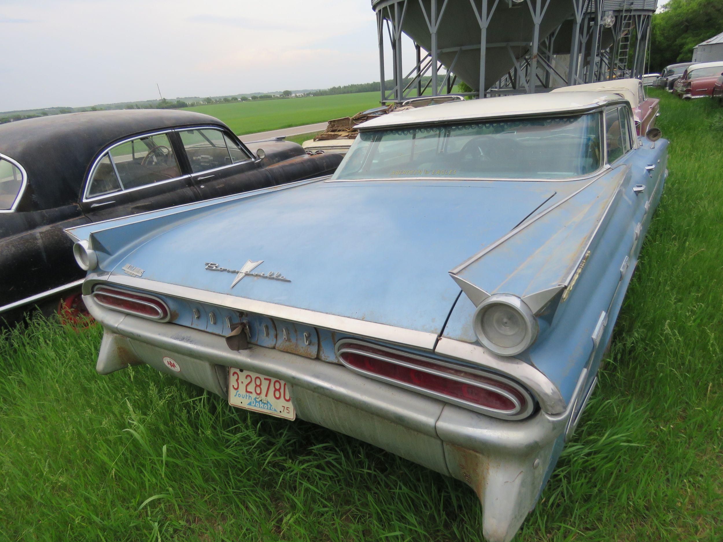 1959 Pontiac Bonneville 4dr HT 859P9105