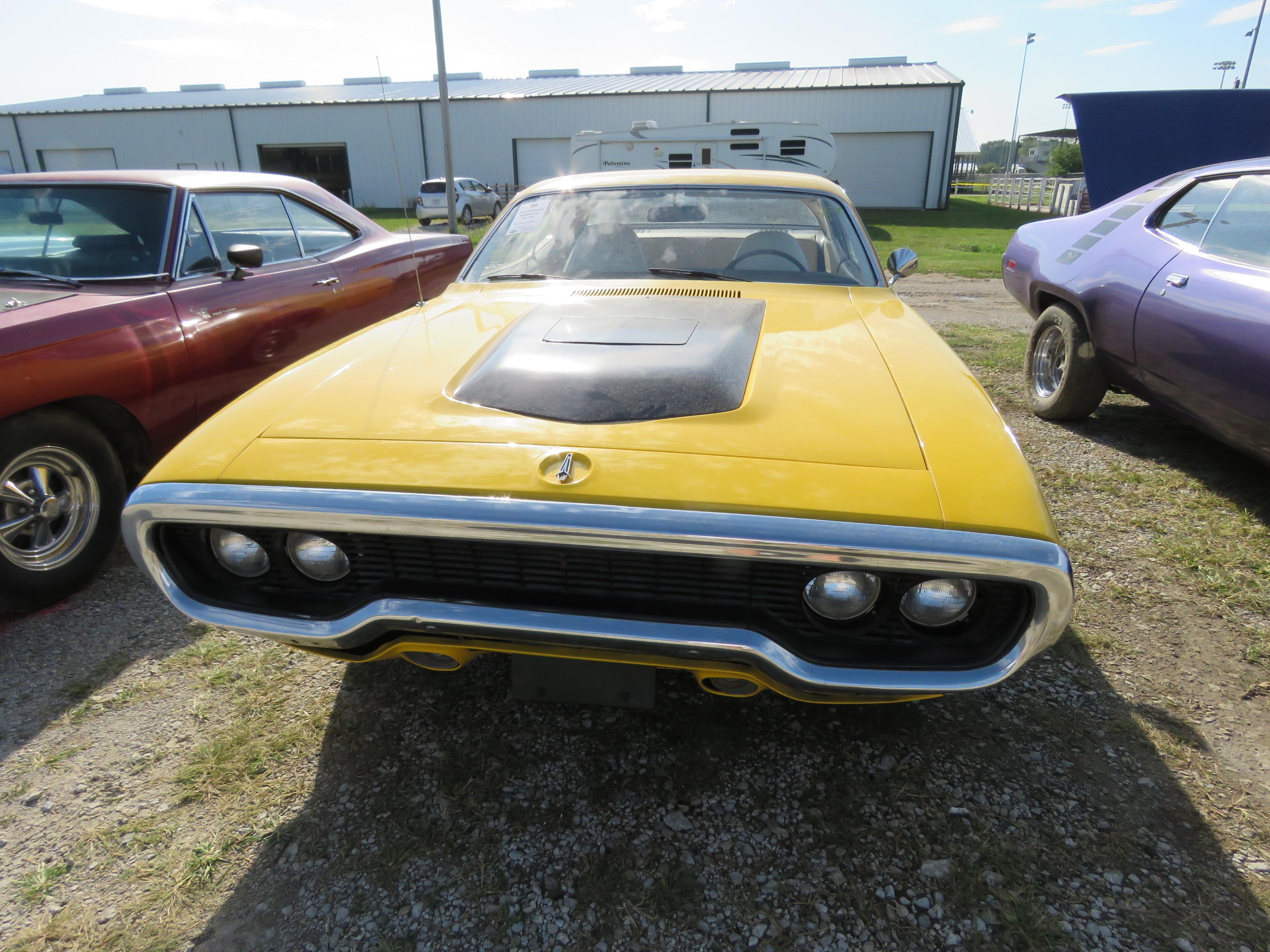 1971 Plymouth Roadrunner 2dr HT