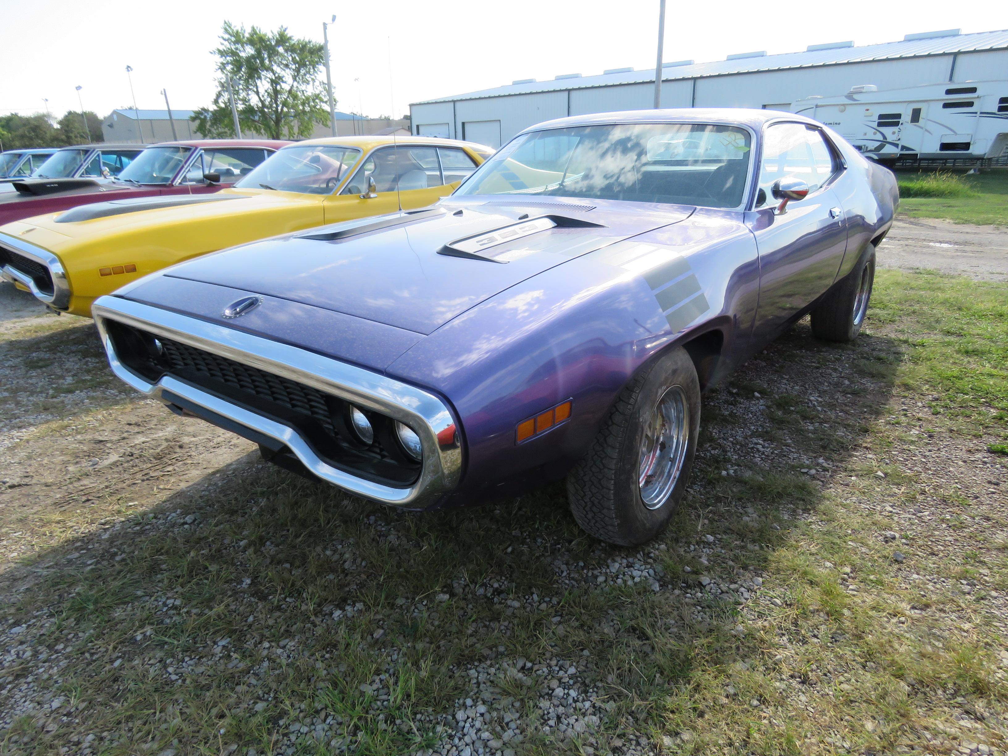 1971 Plymouth Roadrunner 2dr HT