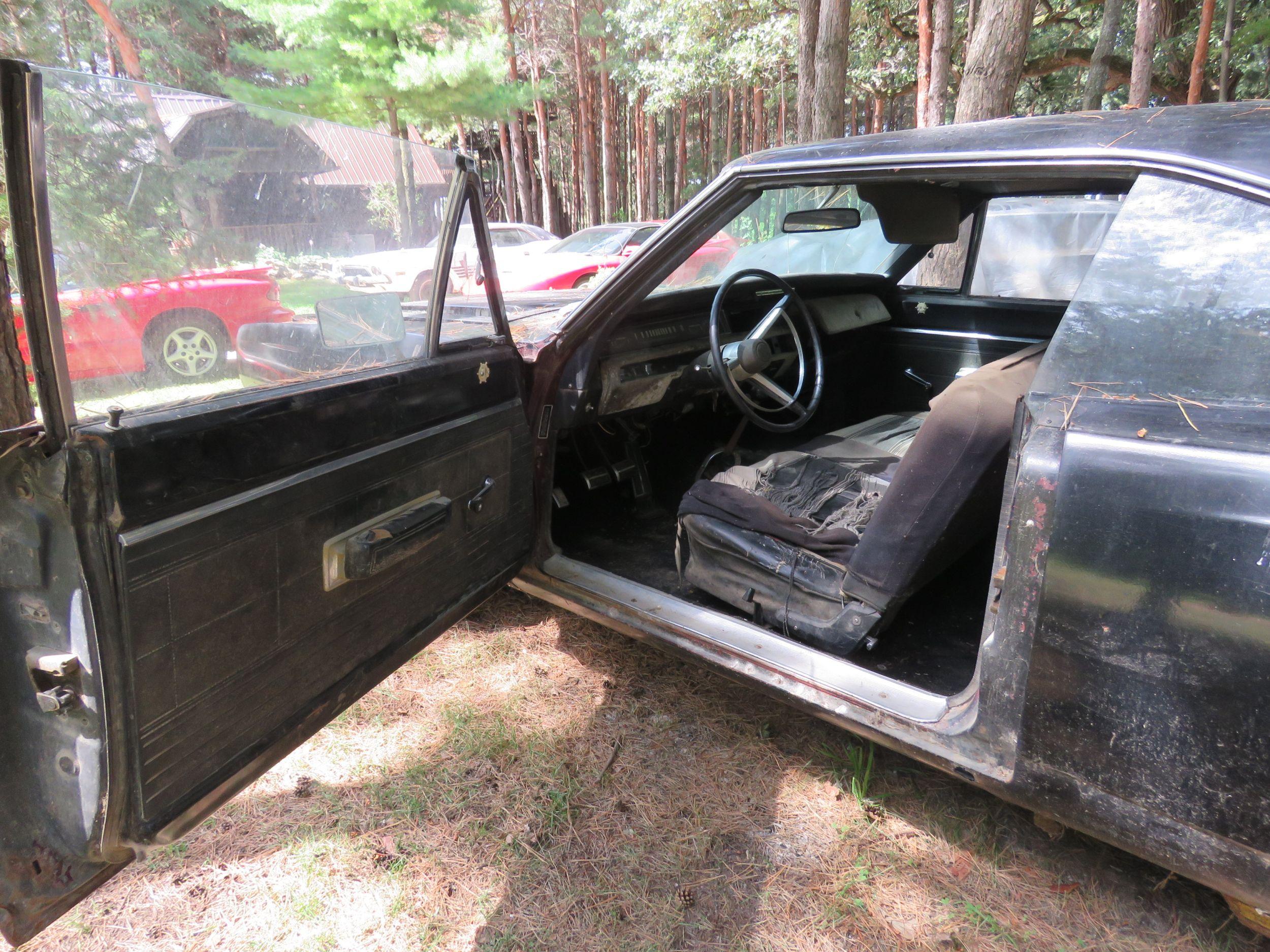 1968 Plymouth Roadrunner 2dr HT