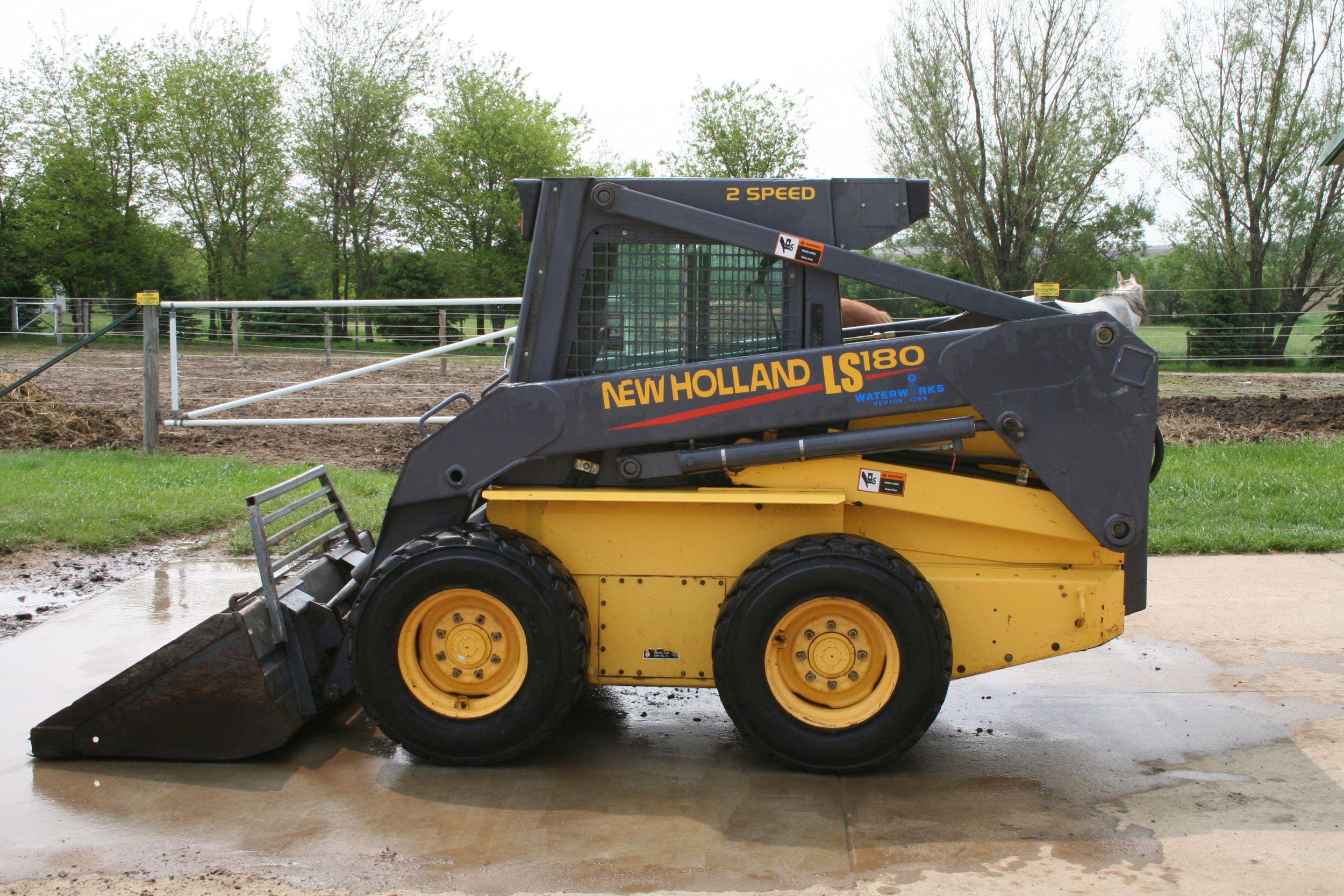 1999 New Holland Ls180 Skidloader