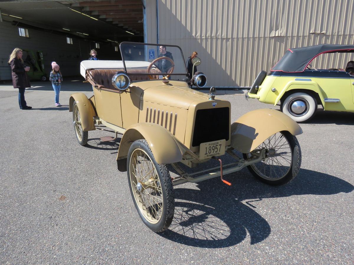 1914 Saxon Roadster