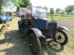 FORD MODEL T TRUCK