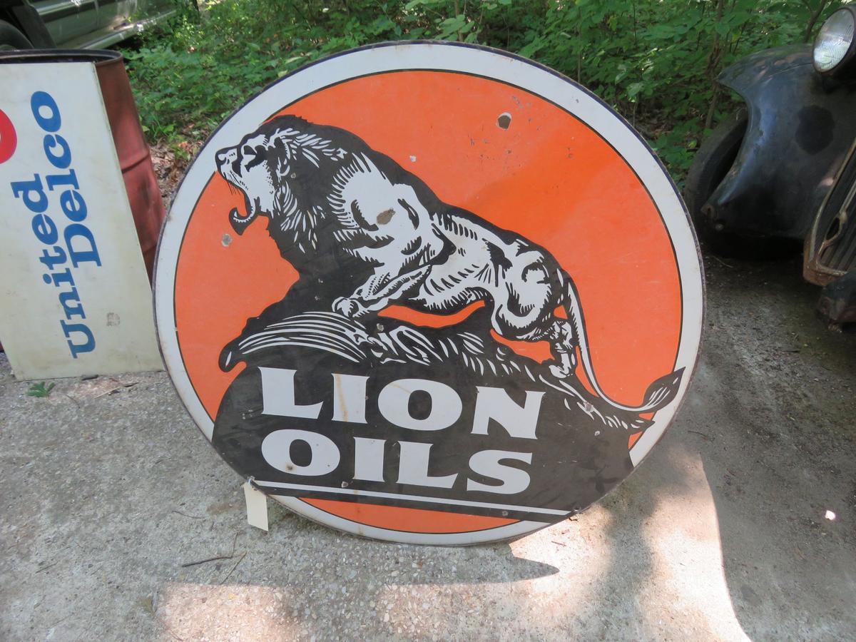 Lion Oil DS Porcelain Sign 41 inches Round