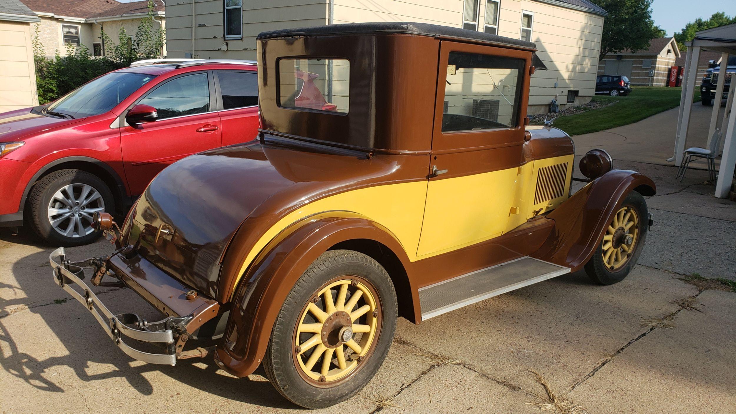 1925 Chrysler Coupe