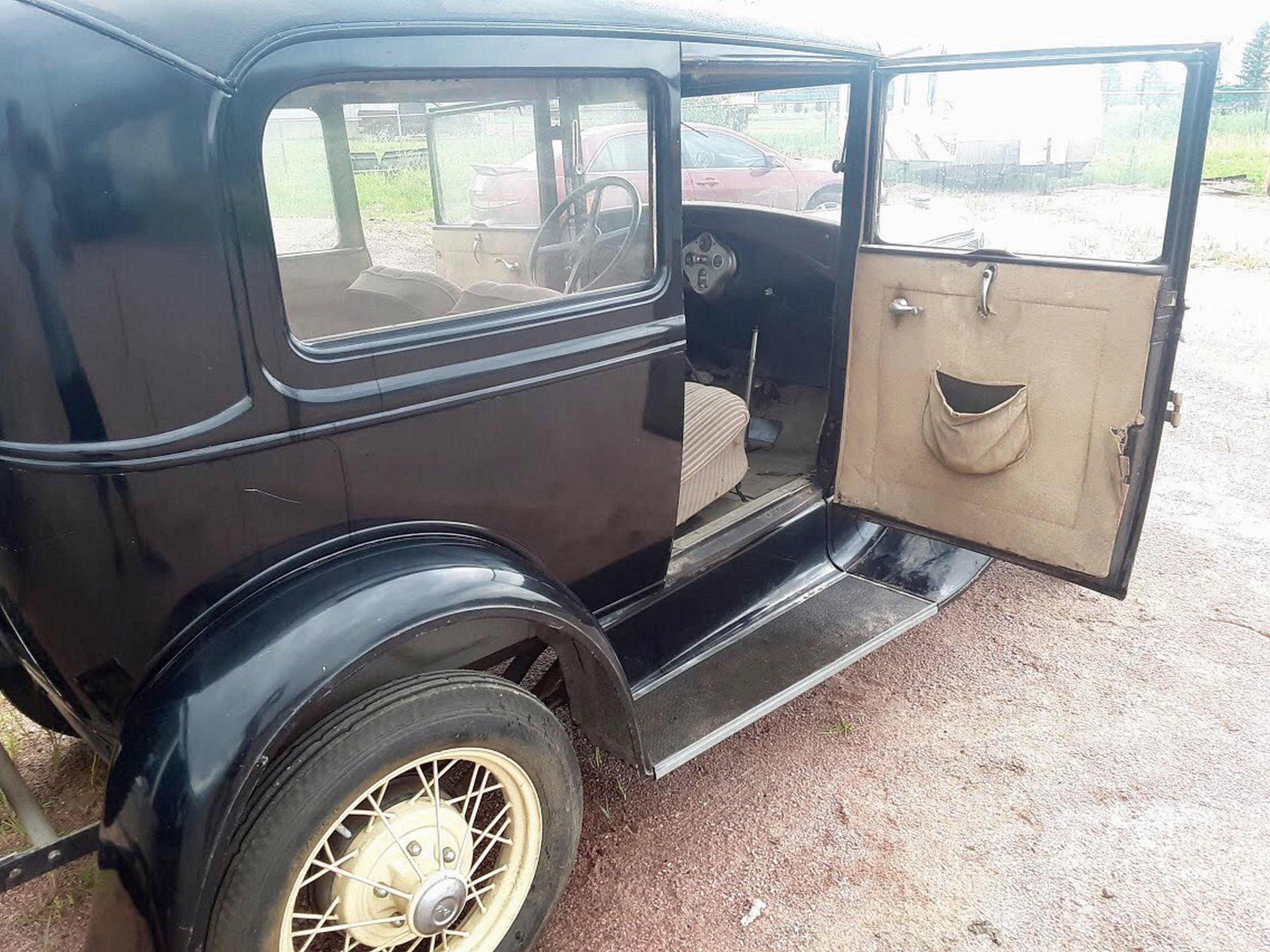 1930 Ford Model A 2dr Sedan