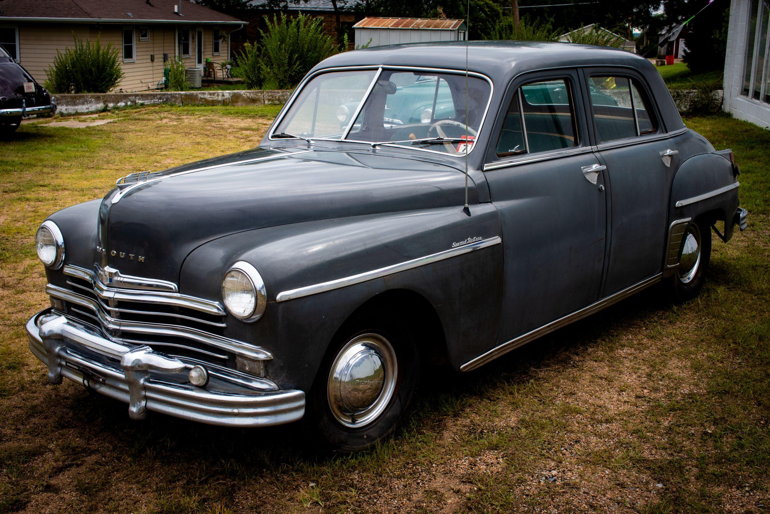 1949 Plymouth Special Deluxe 4dr Sedan