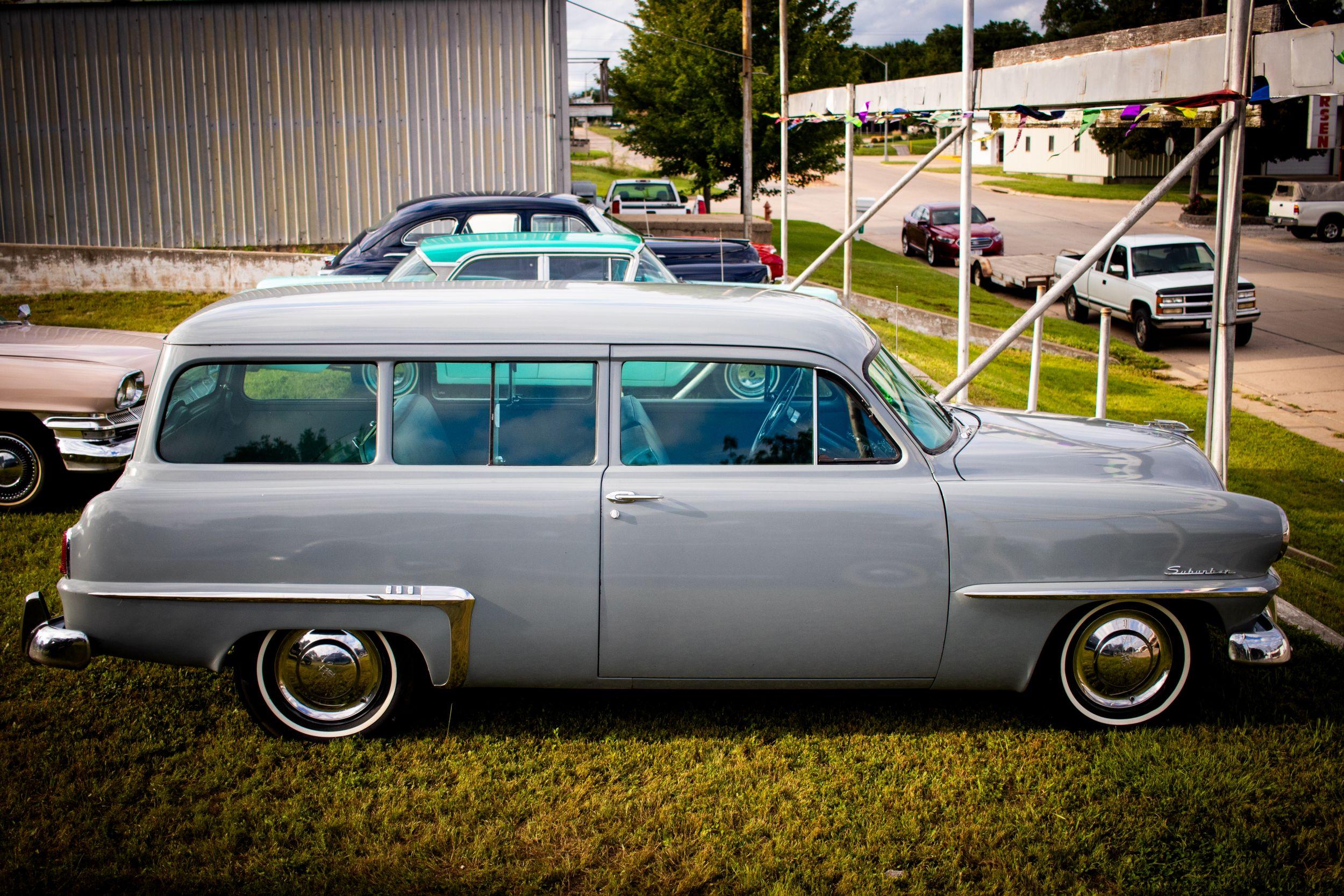 1953 Plymouth Suburban 2dr Wagon