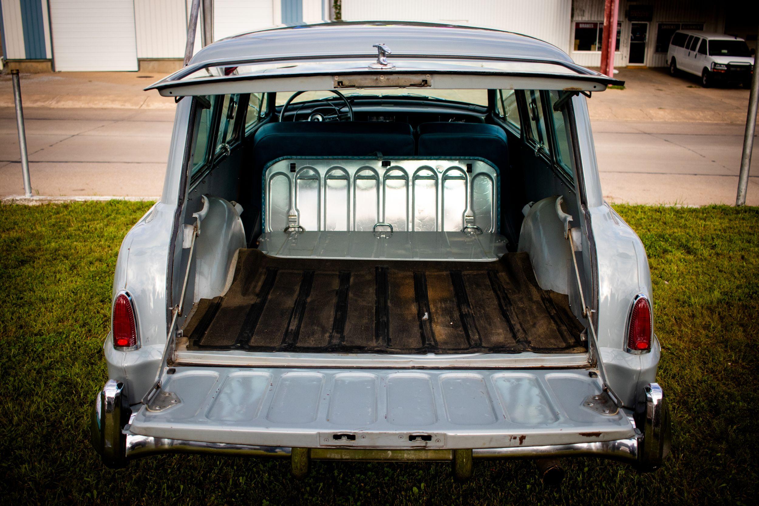 1953 Plymouth Suburban 2dr Wagon