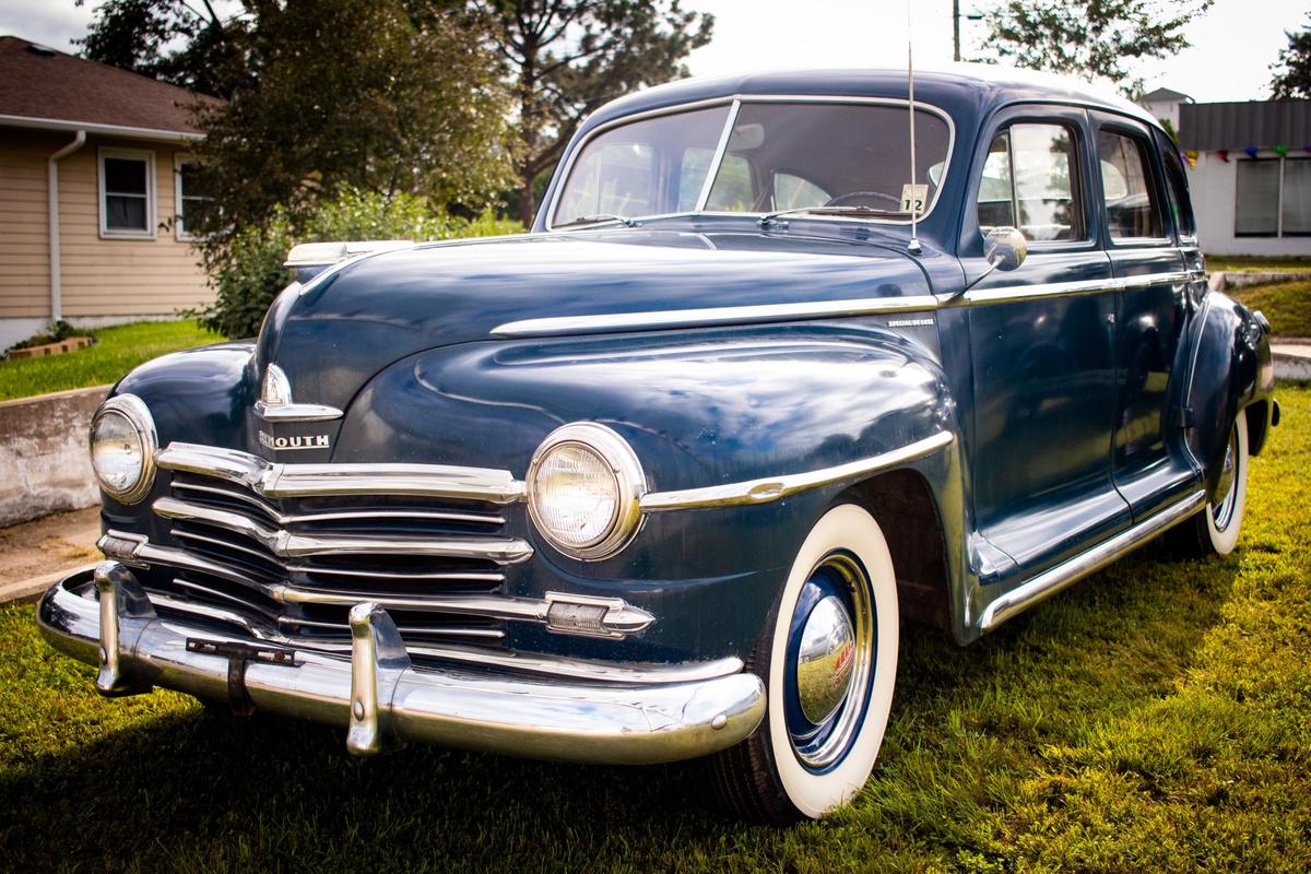 1947 Plymouth Special Deluxe  P15 4dr Sedan