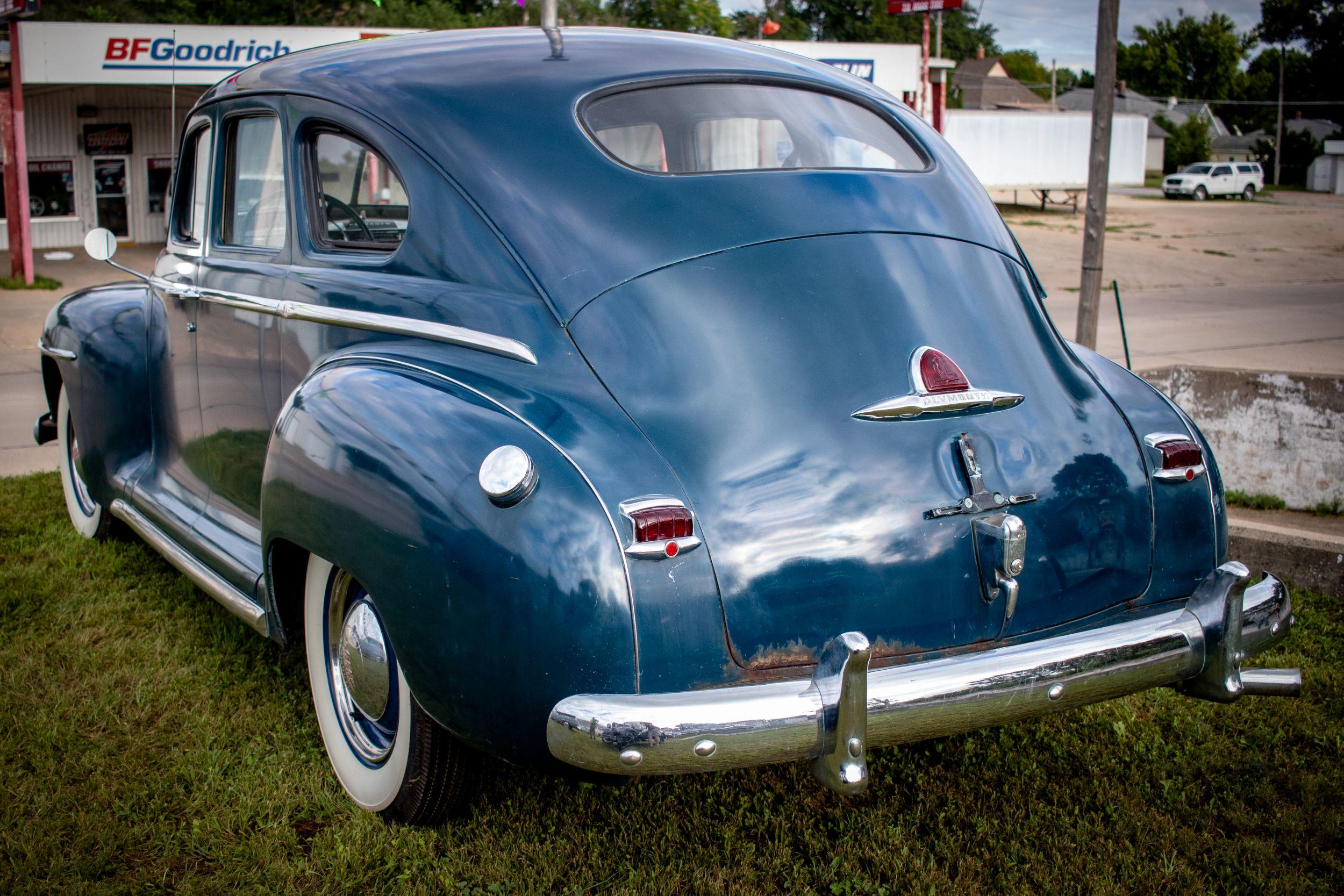 1947 Plymouth Special Deluxe  P15 4dr Sedan