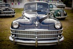 1948 Chrysler Windsor 4dr Sedan