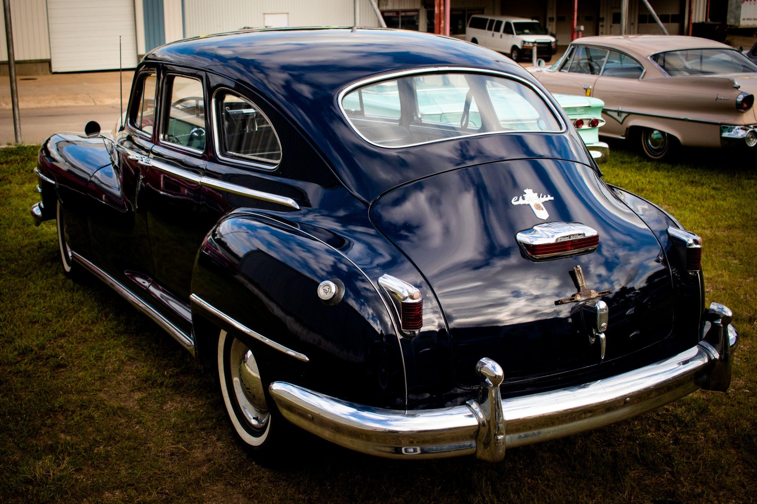 1948 Chrysler Windsor 4dr Sedan