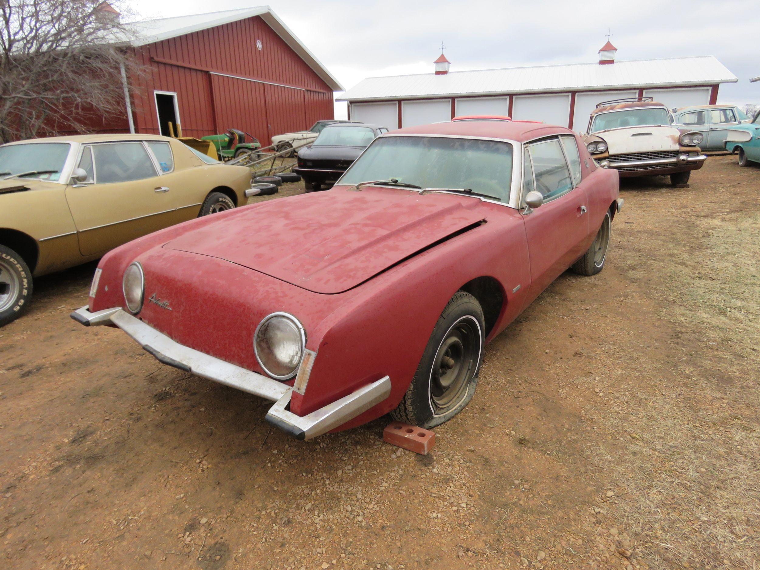 1963 Studebaker Avanti R2 Coupe