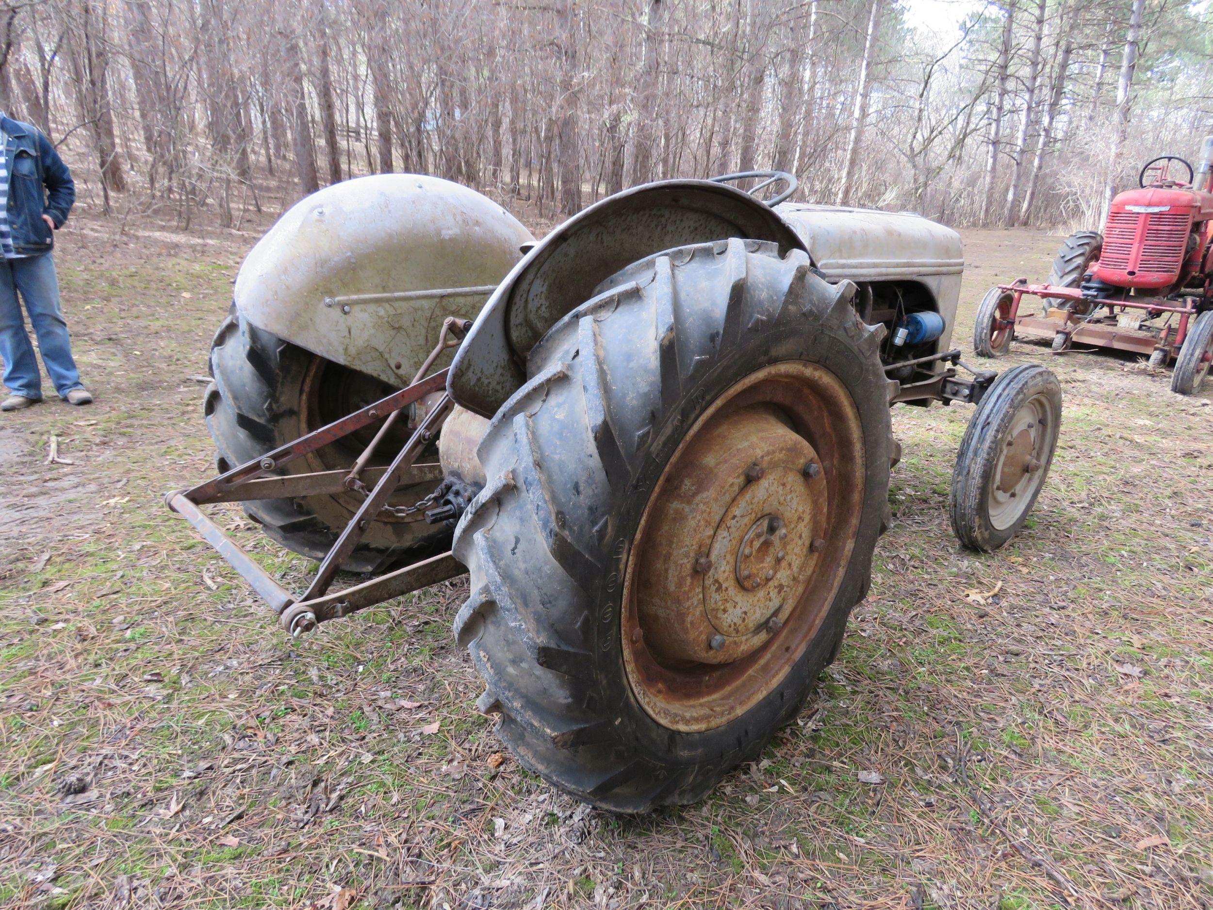 Ford N SERIES Tractor for Restore