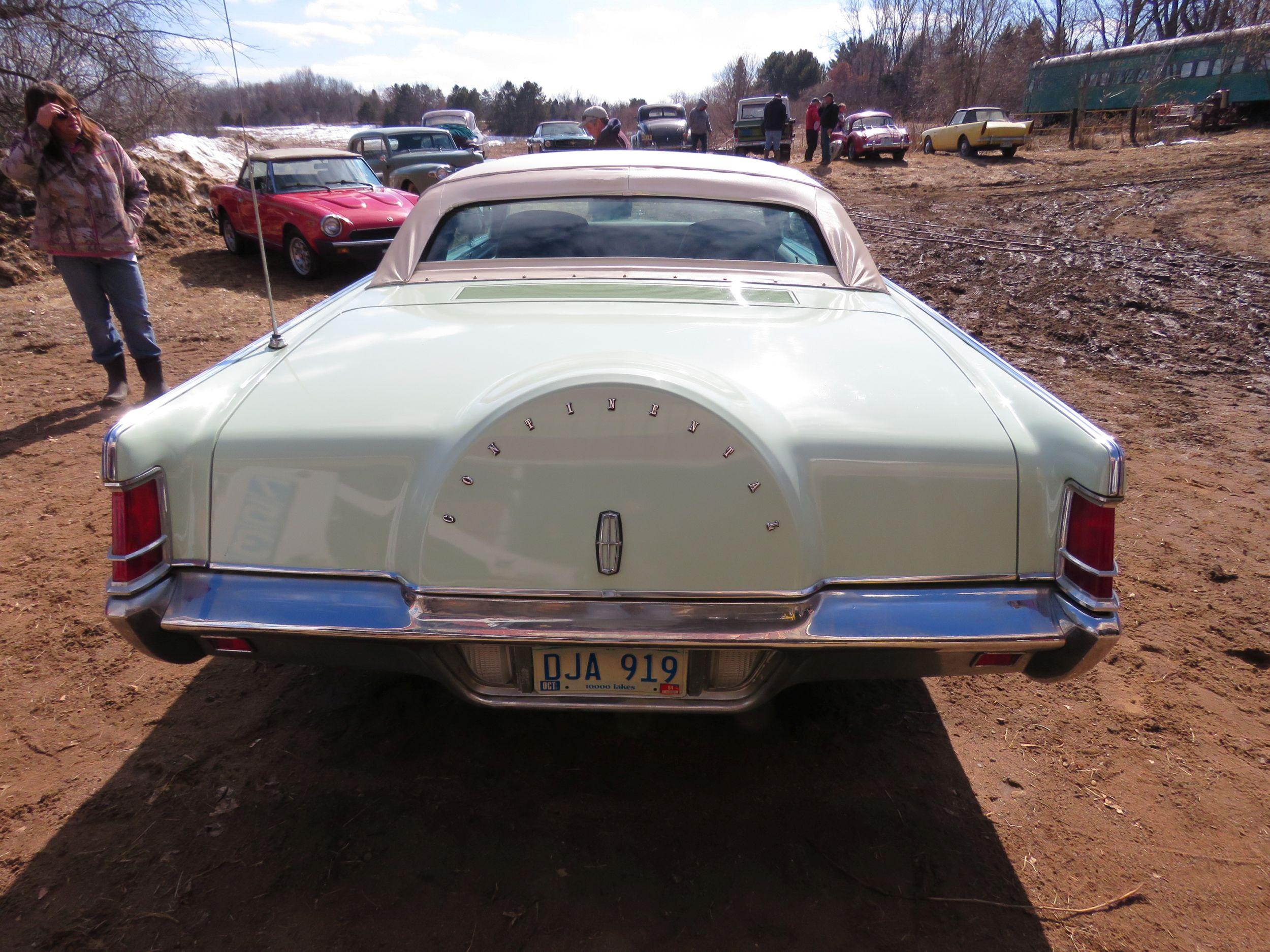 1971 Lincoln Mark III 2dr HT