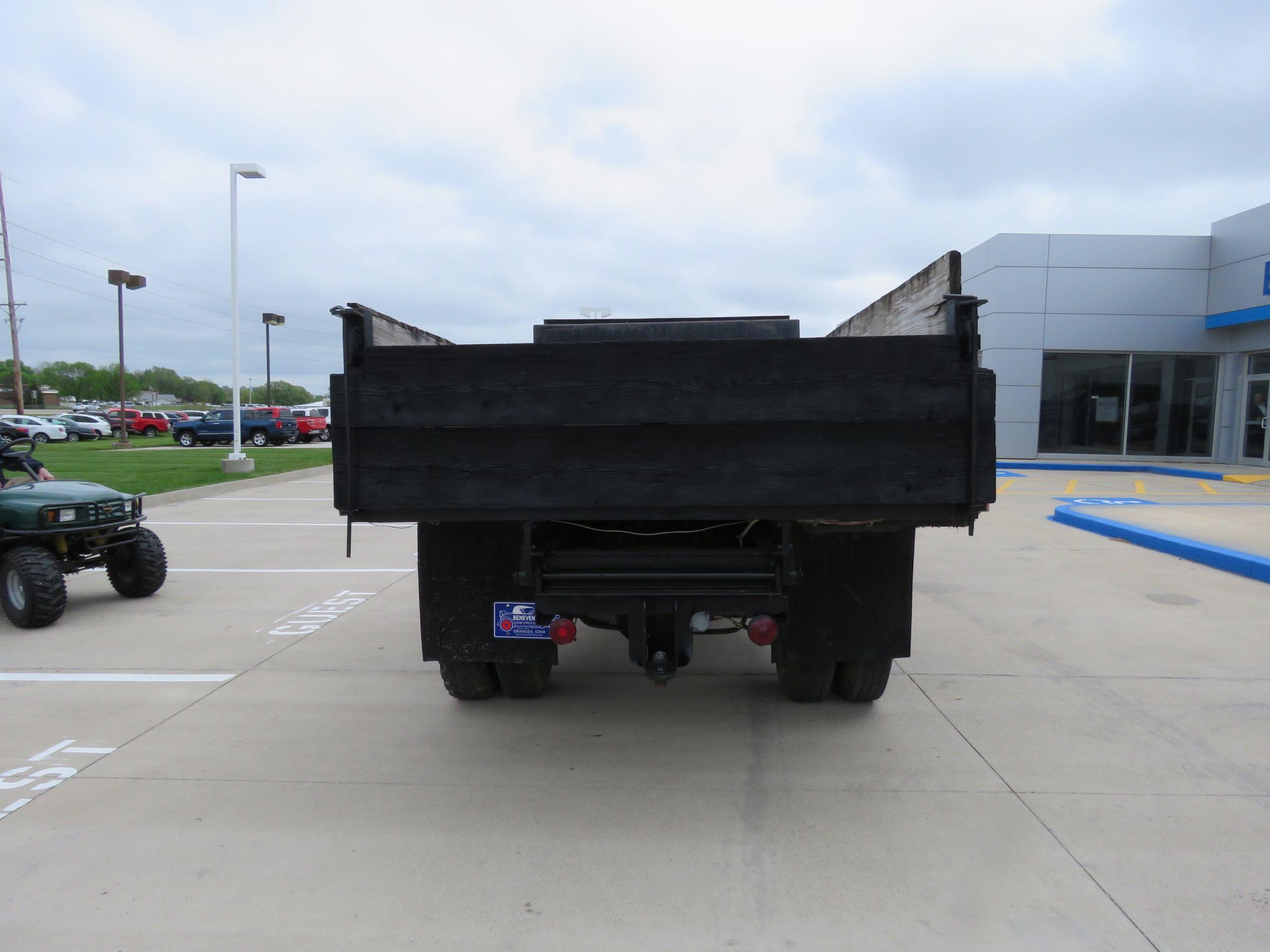 1949 Chevrolet 6400 Series Dump Truck