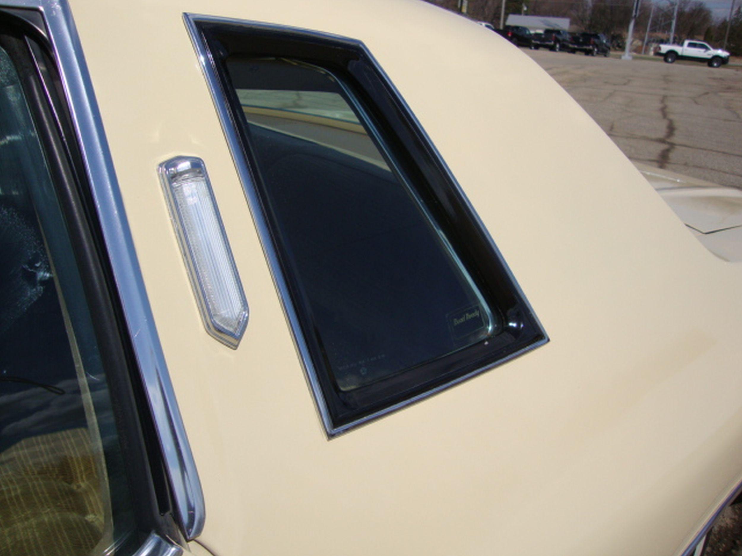 1979 Chrysler Cordoba 2dr Coupe