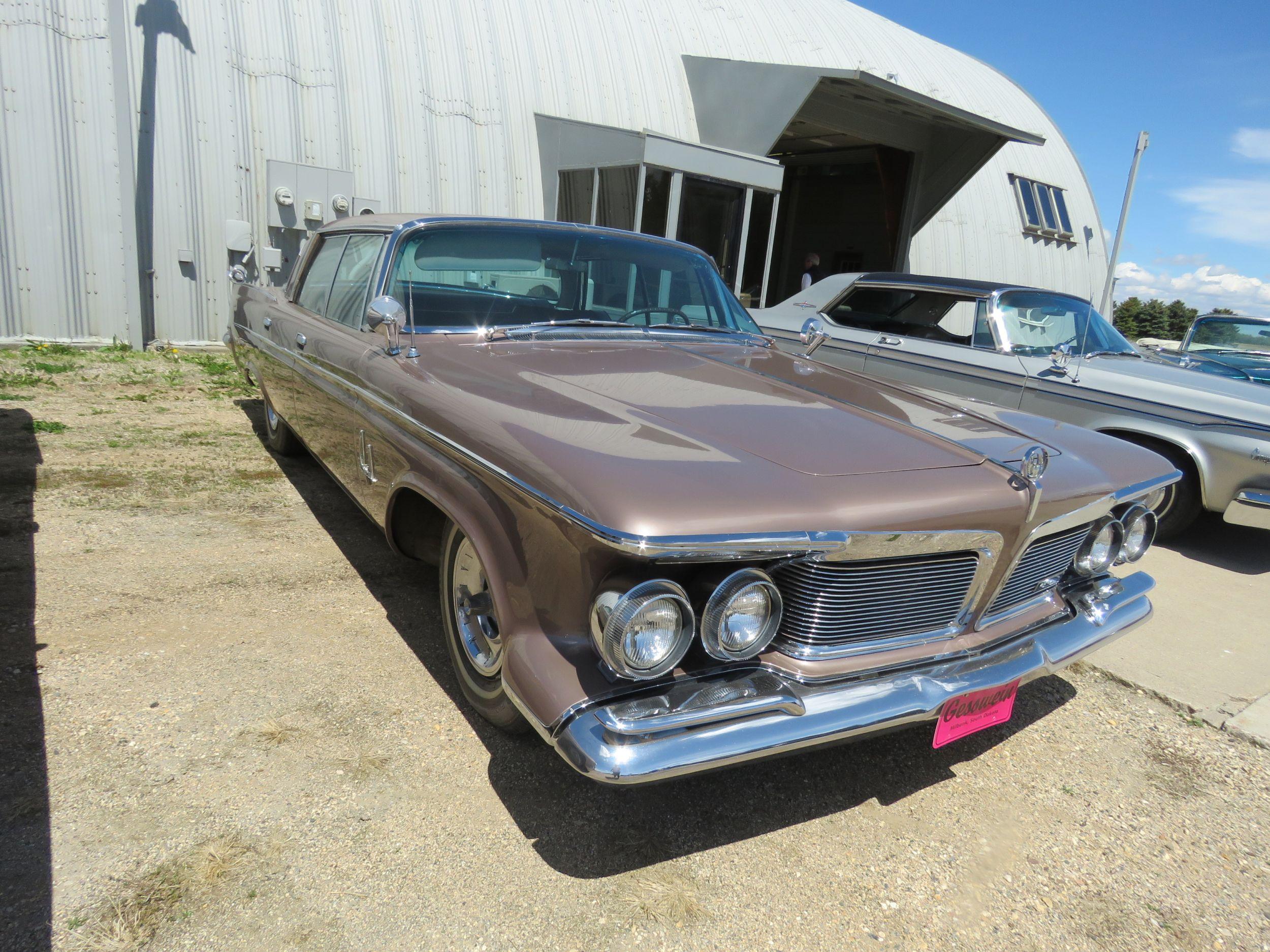 1962 Chrysler Imperial 4dr HT