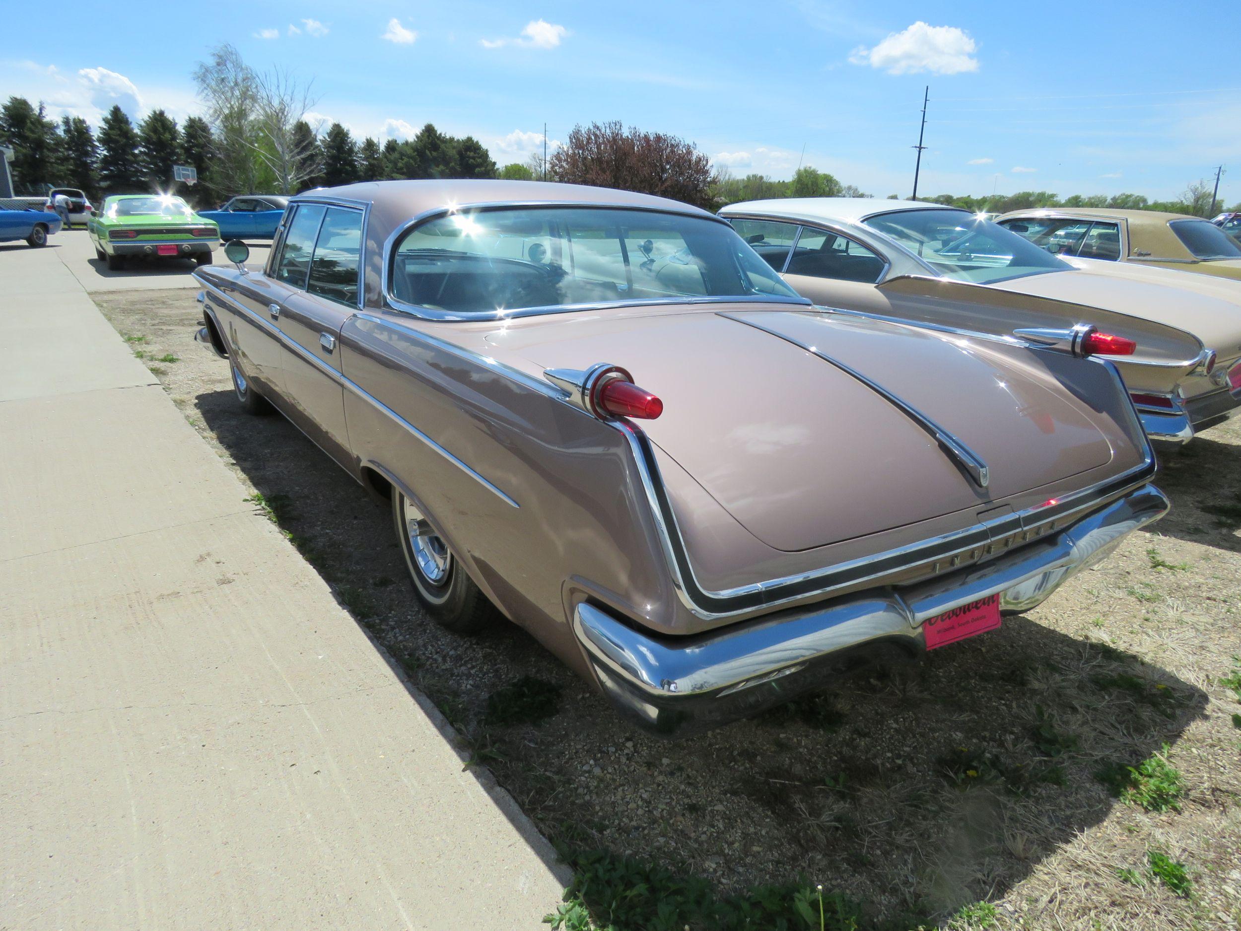 1962 Chrysler Imperial 4dr HT