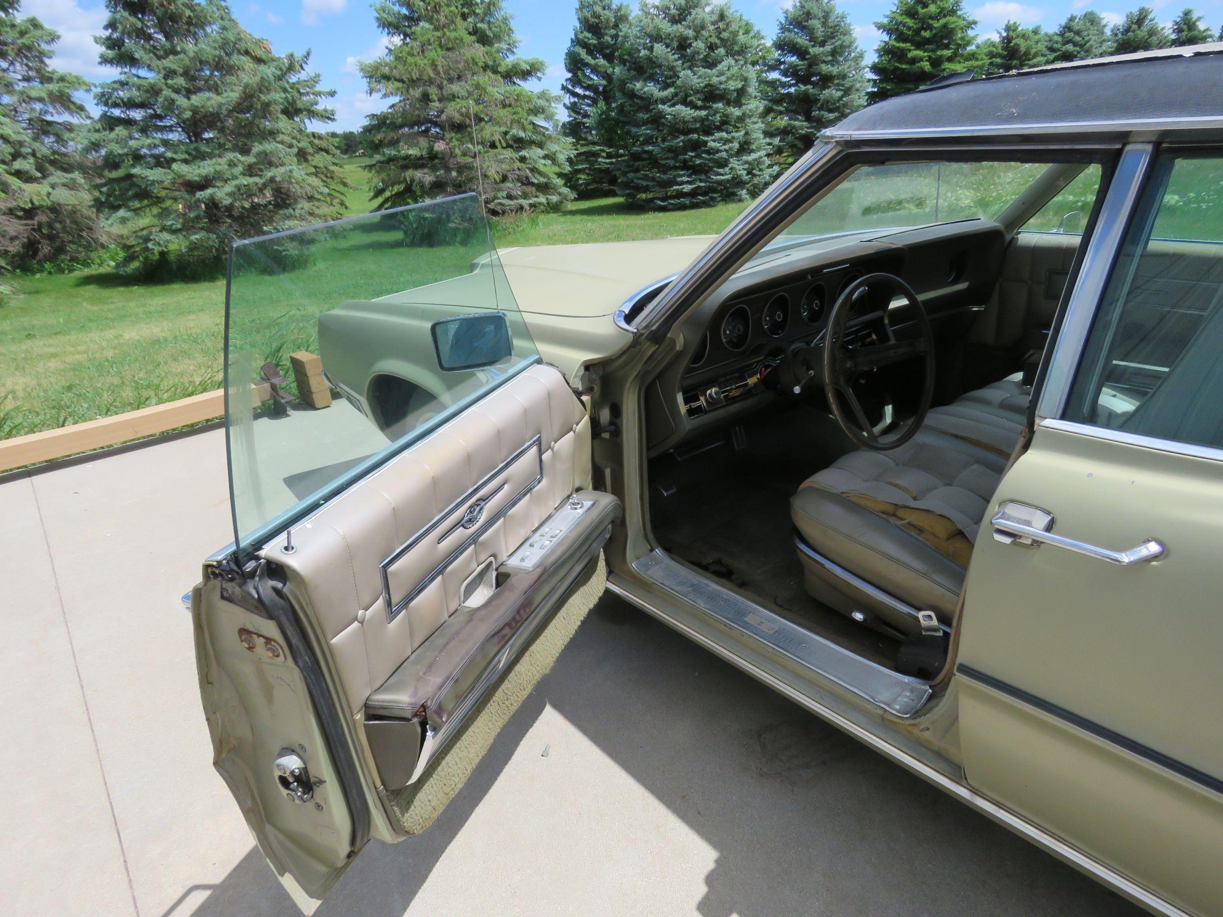 1971 Ford Thunderbird 4dr Sedan