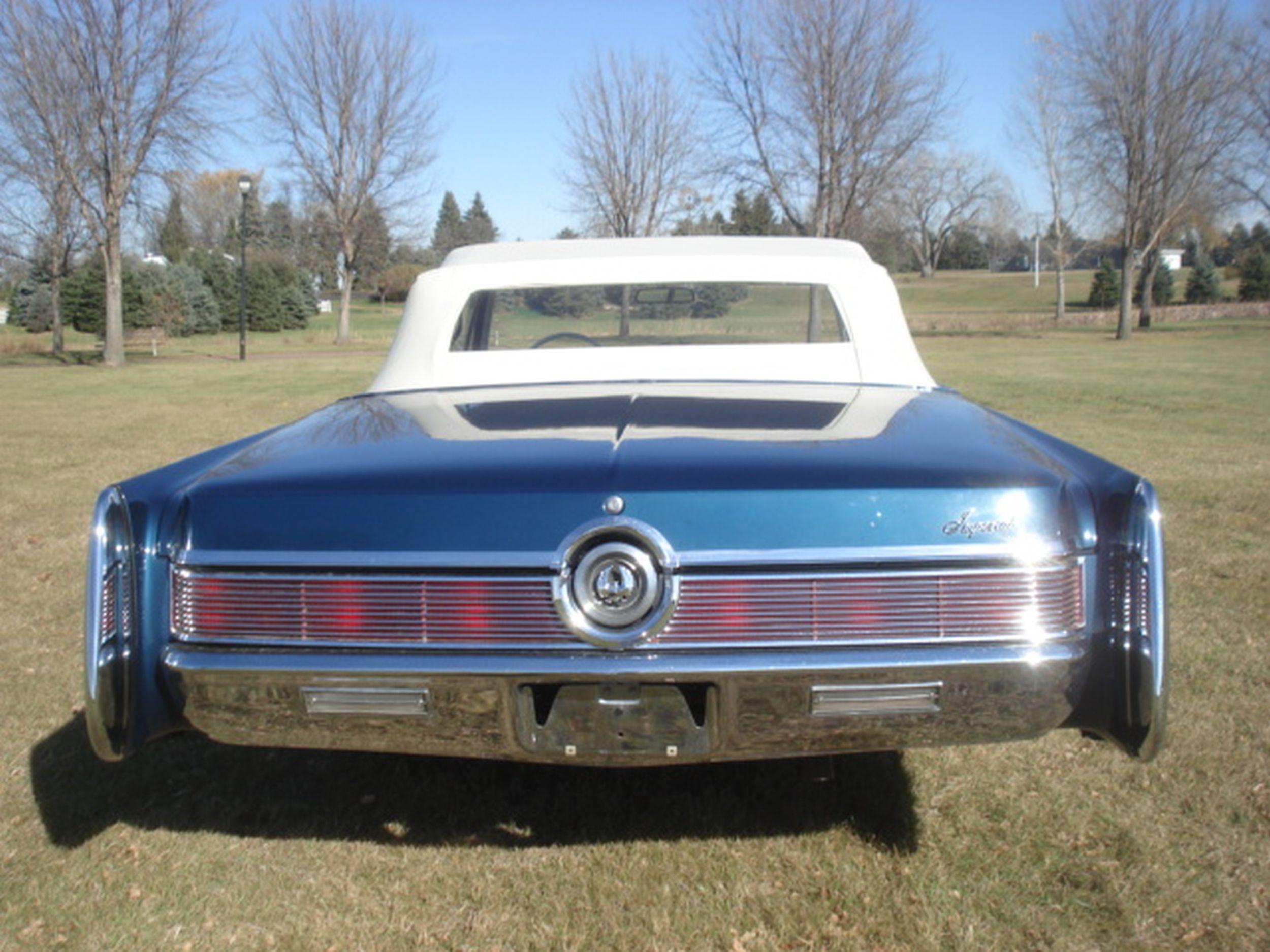 1968 Chrysler Imperial Crown Convertible