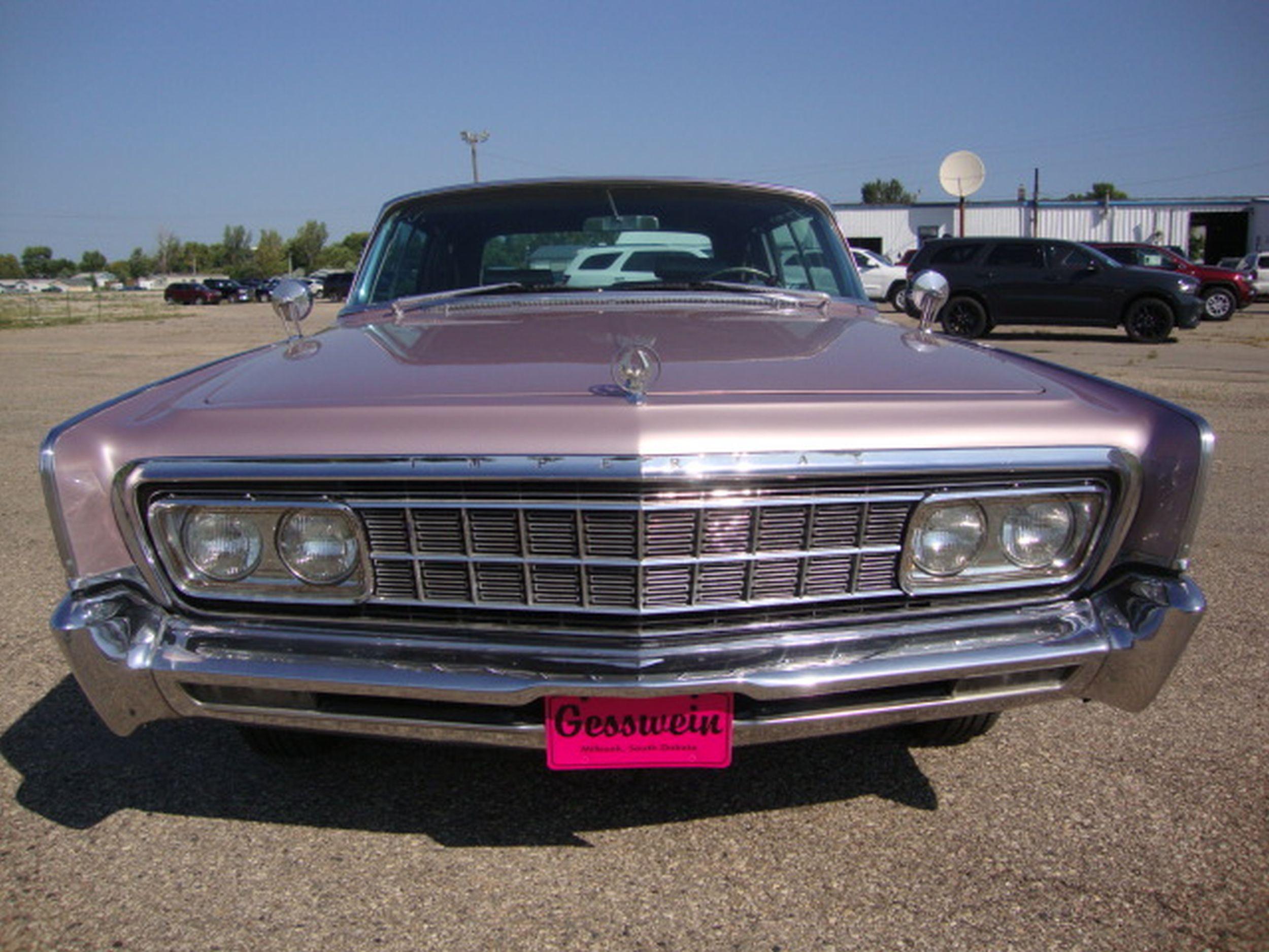 1966 Chrysler Imperial LeBaron 4dr HT