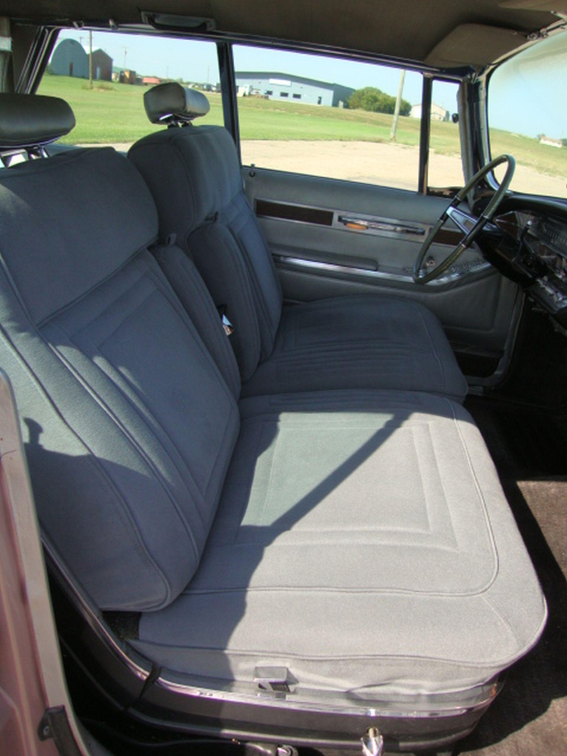 1966 Chrysler Imperial LeBaron 4dr HT