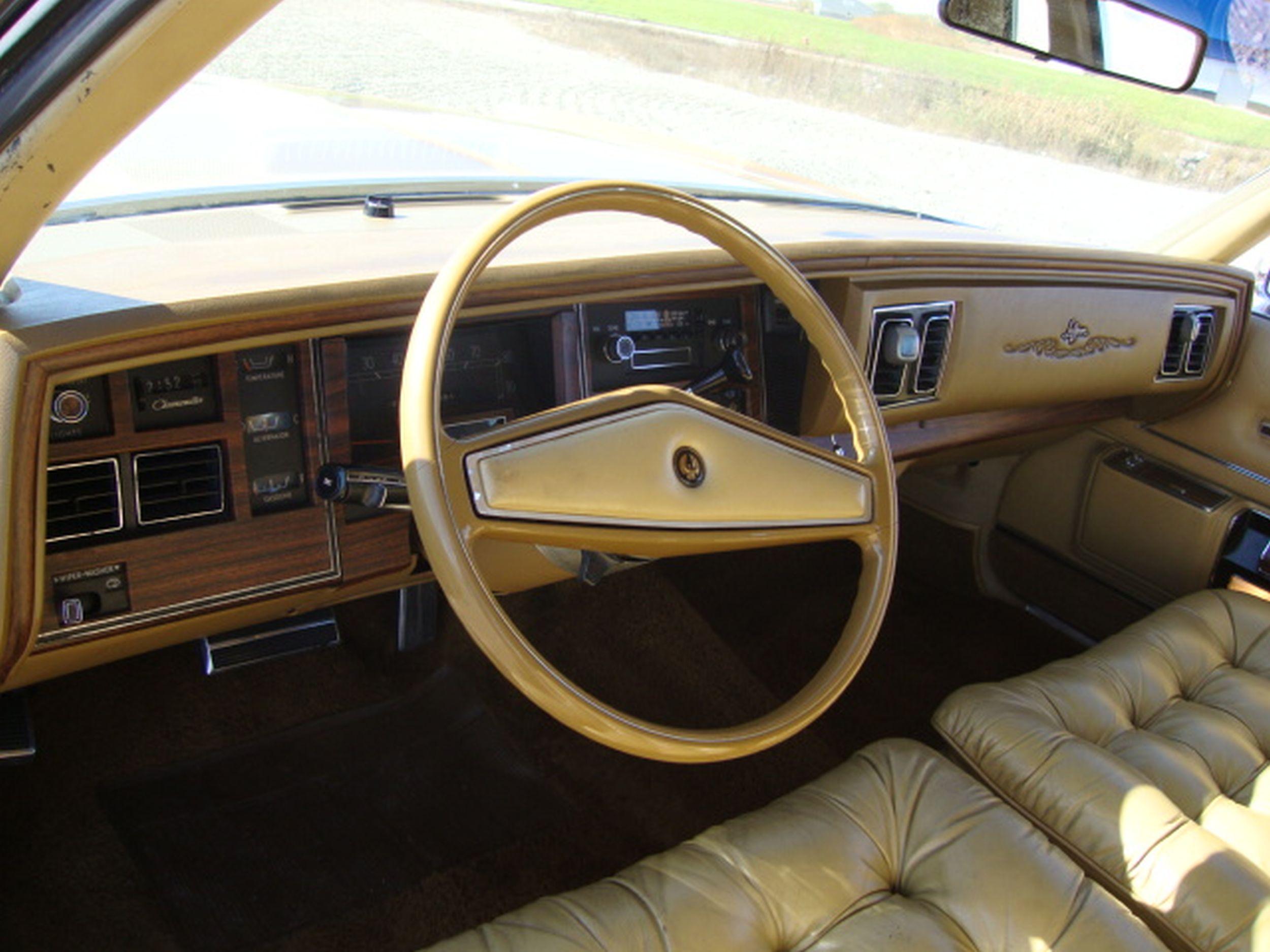 1975 Chrysler Imperial LeBaron 2dr