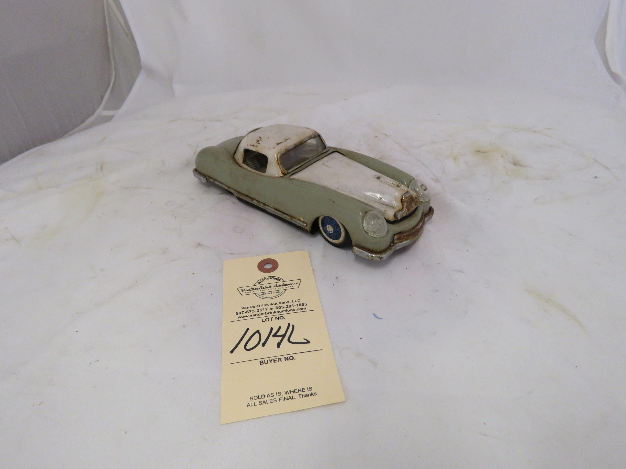 European Style Pressed Tin toy with Driver