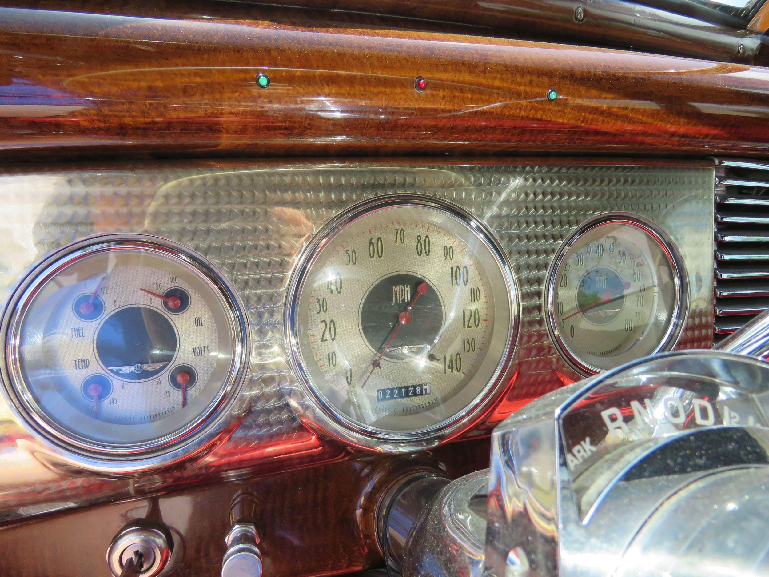 1940 Buick 8 Special Convertible Custom