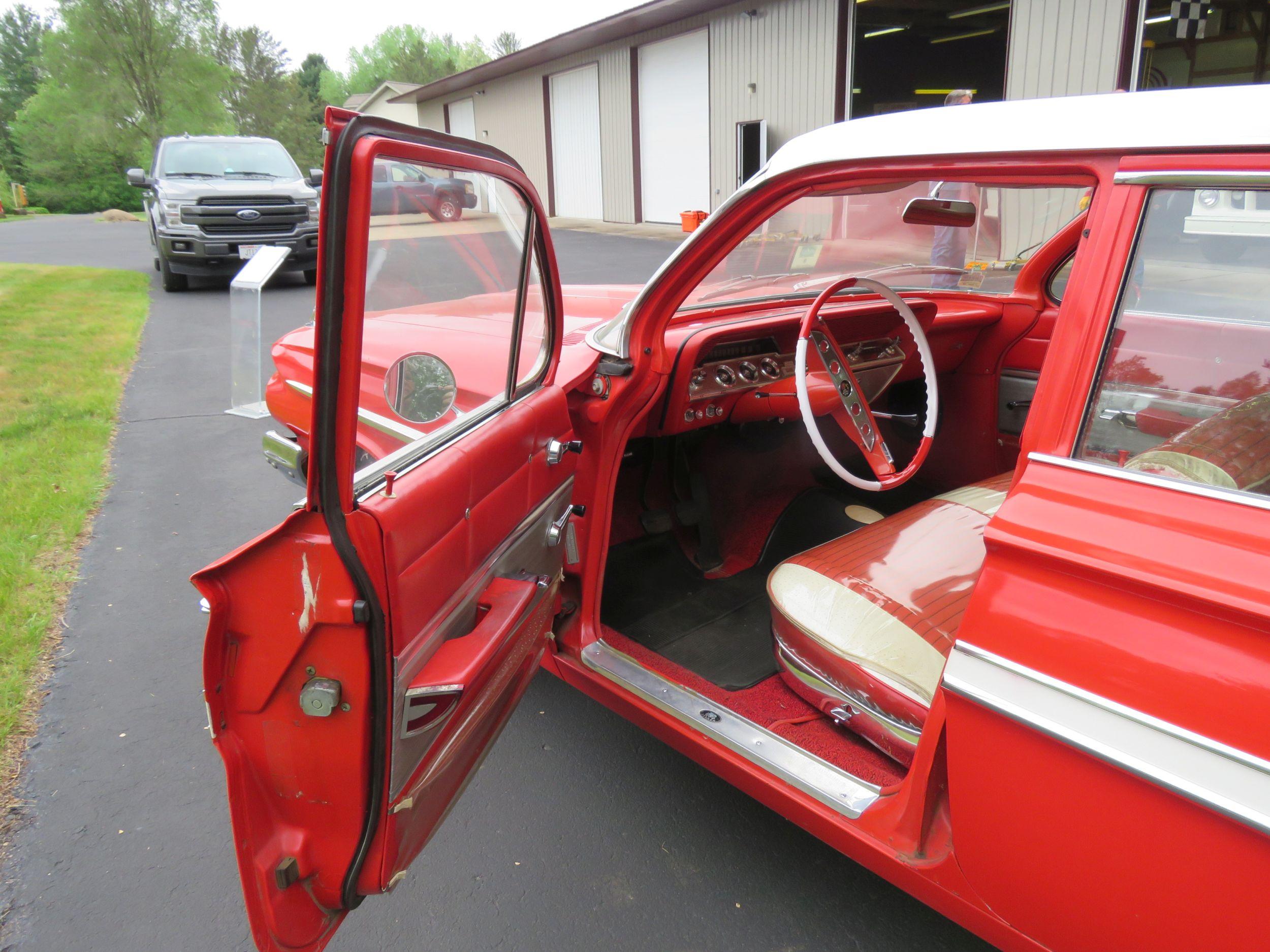 1961 Chevrolet Impala 4dr Sedan