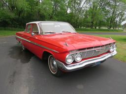 1961 Chevrolet Impala 4dr Sedan