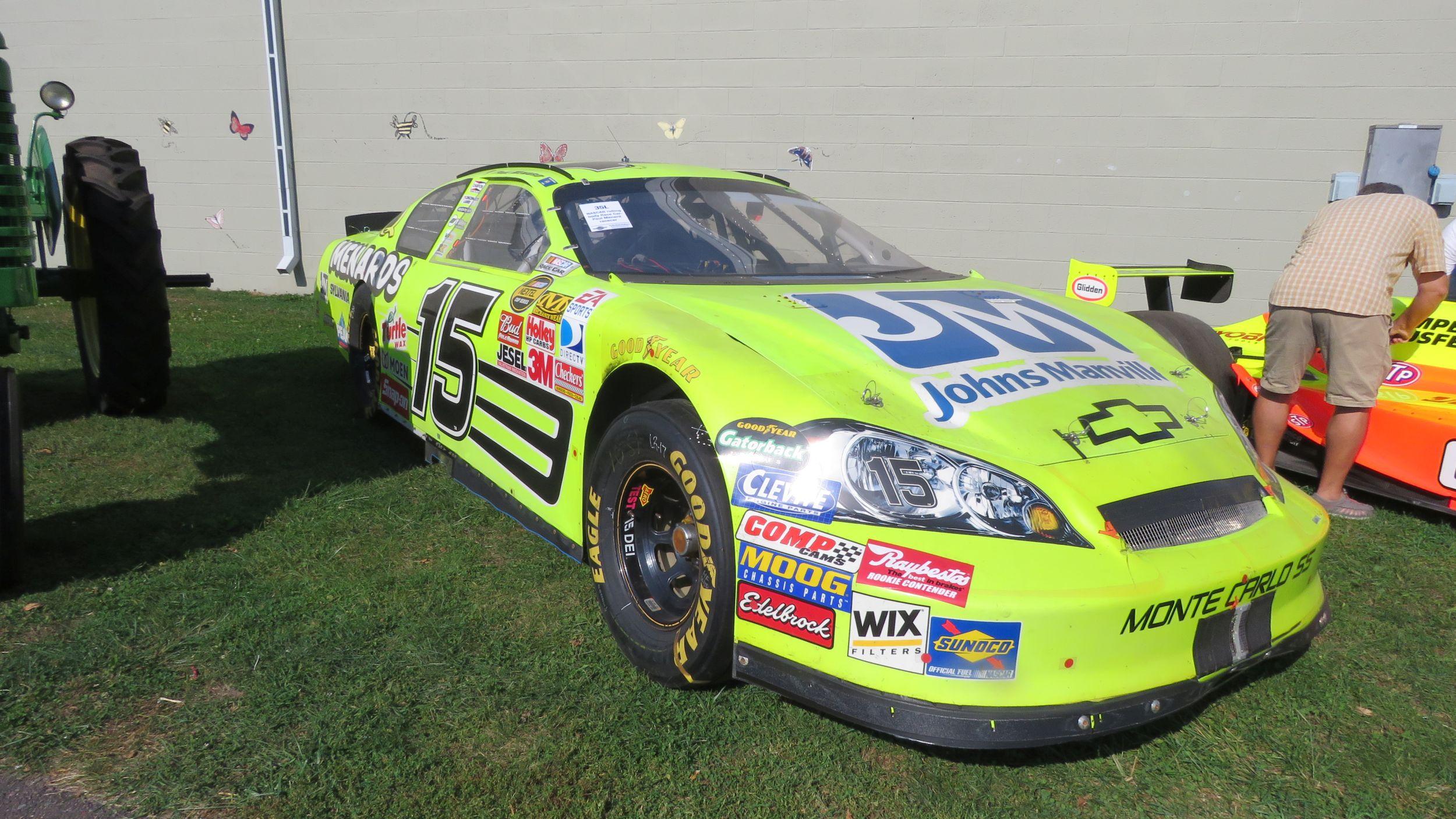 NASCAR rolling body Race Car- Paul Menard racecar