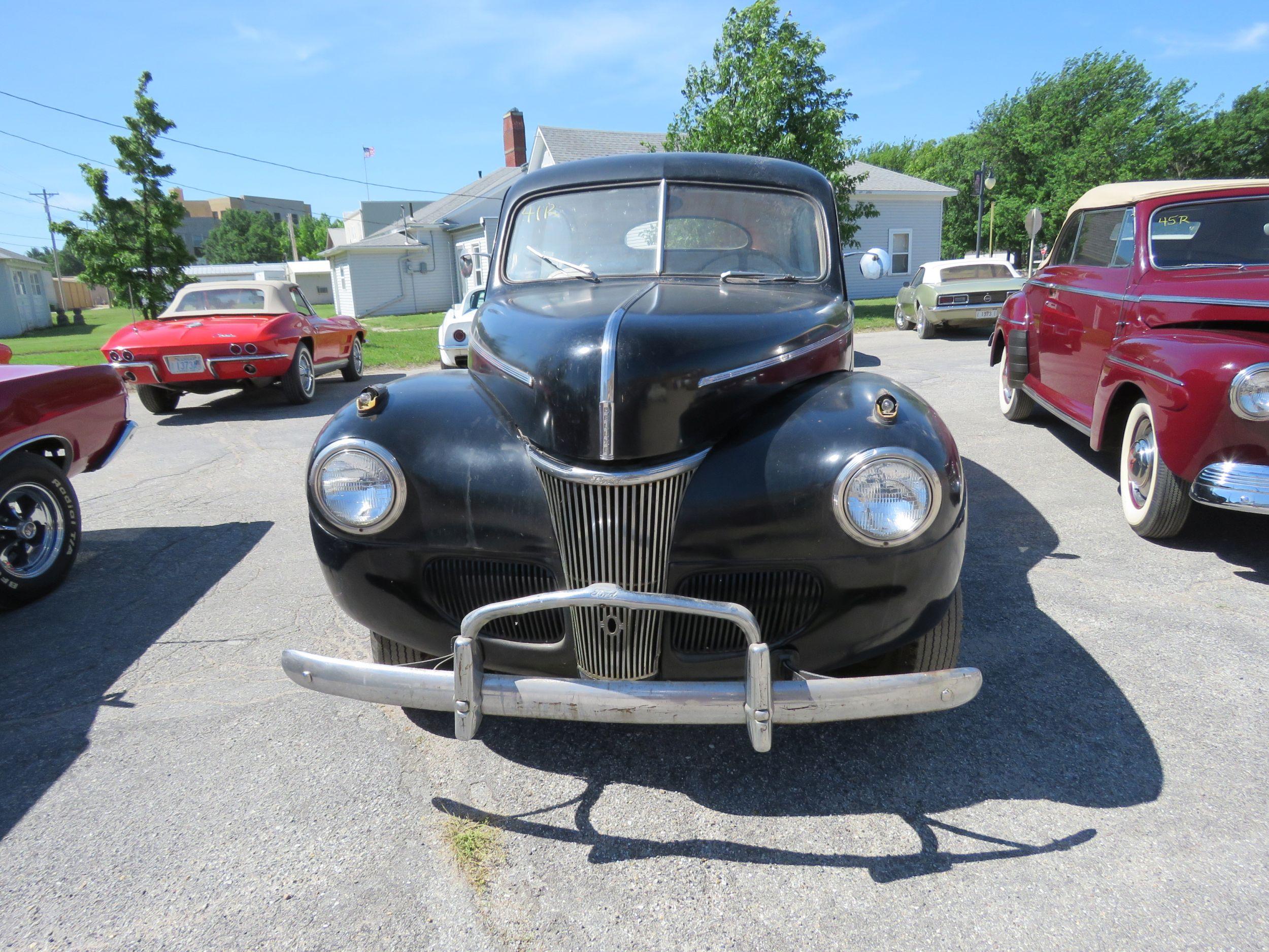 1941 FORD DELUXE TUDOR SEDAN