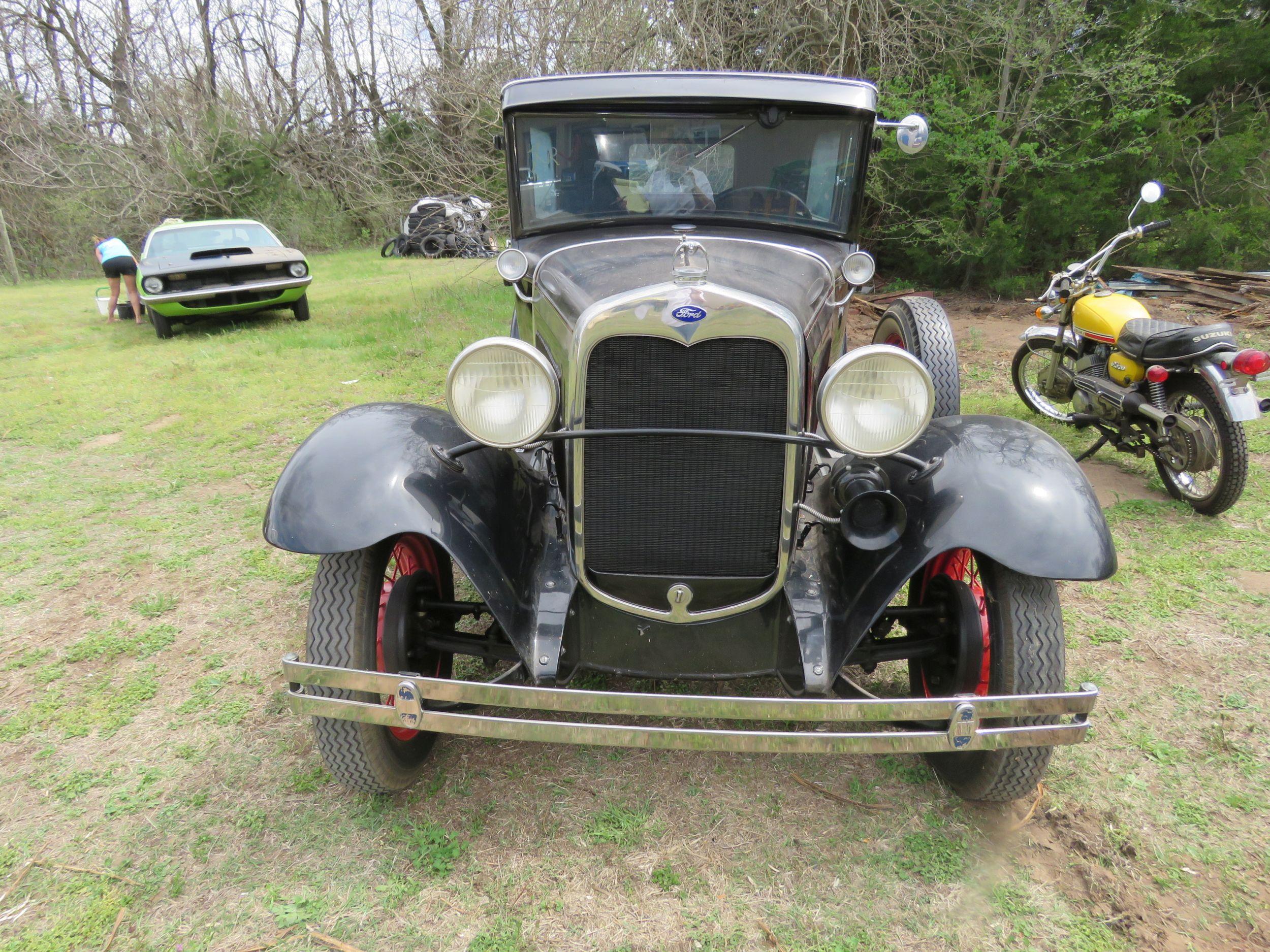 1930 FORD MODEL A 2DR SEDAN